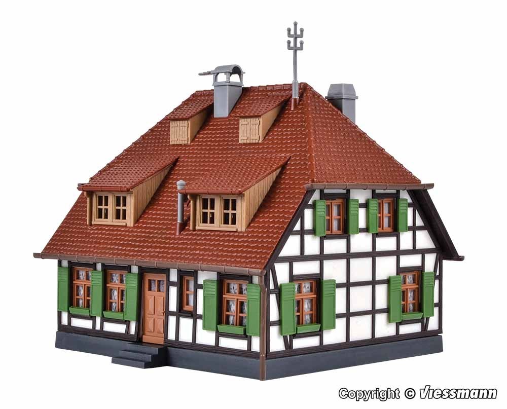 Kibri 38165 HO scale, Half-timbered farmhouse