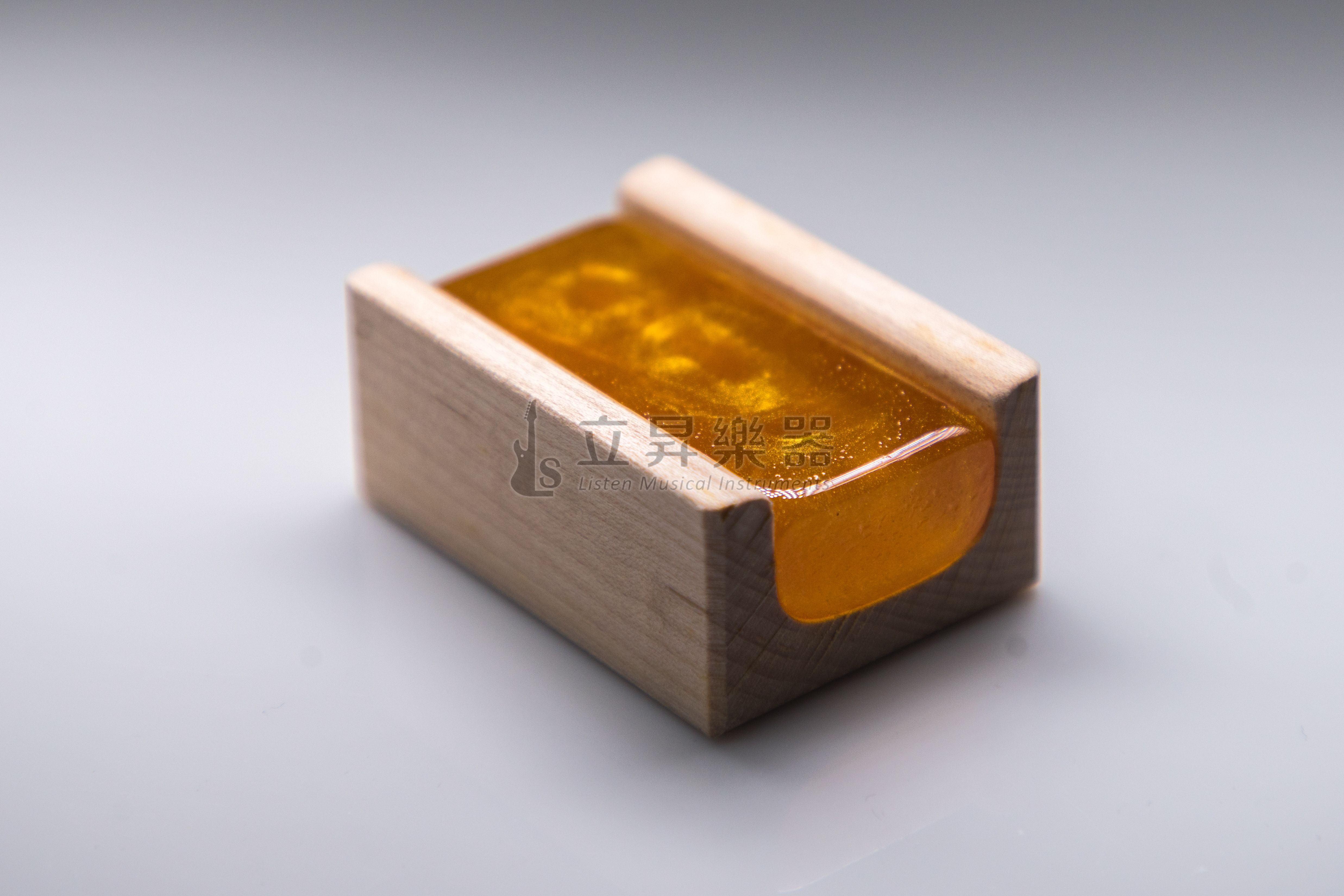 石坂坊 松香 低粉塵【小提琴／二胡適用】 第 3 張圖片｜三峽弦樂器