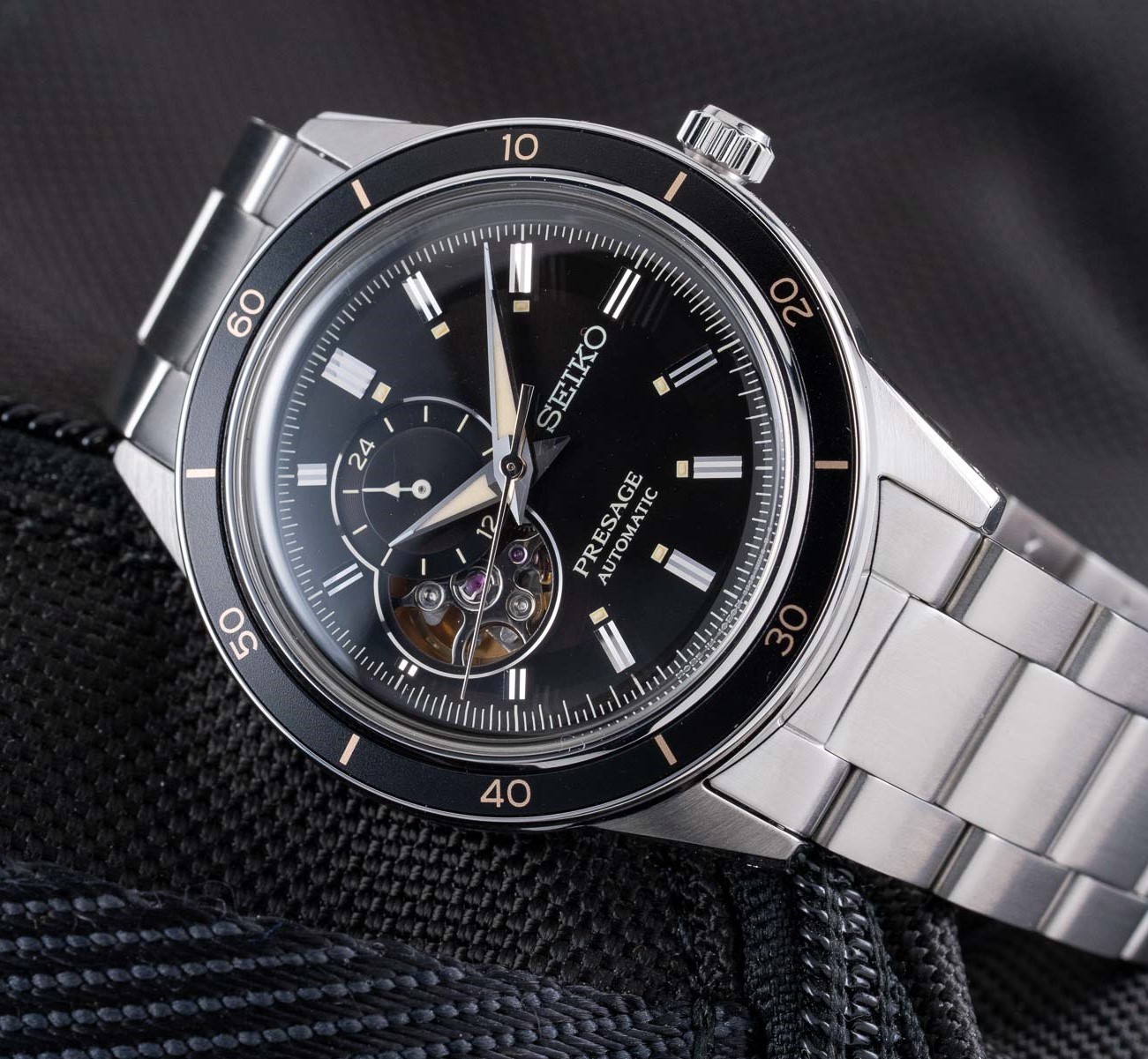 萬年鐘錶 - SEIKO Presage   60s style 箱型玻璃經典復刻機械錶  4R39-00Z0D  / SSA425J1 錶徑40.8MM