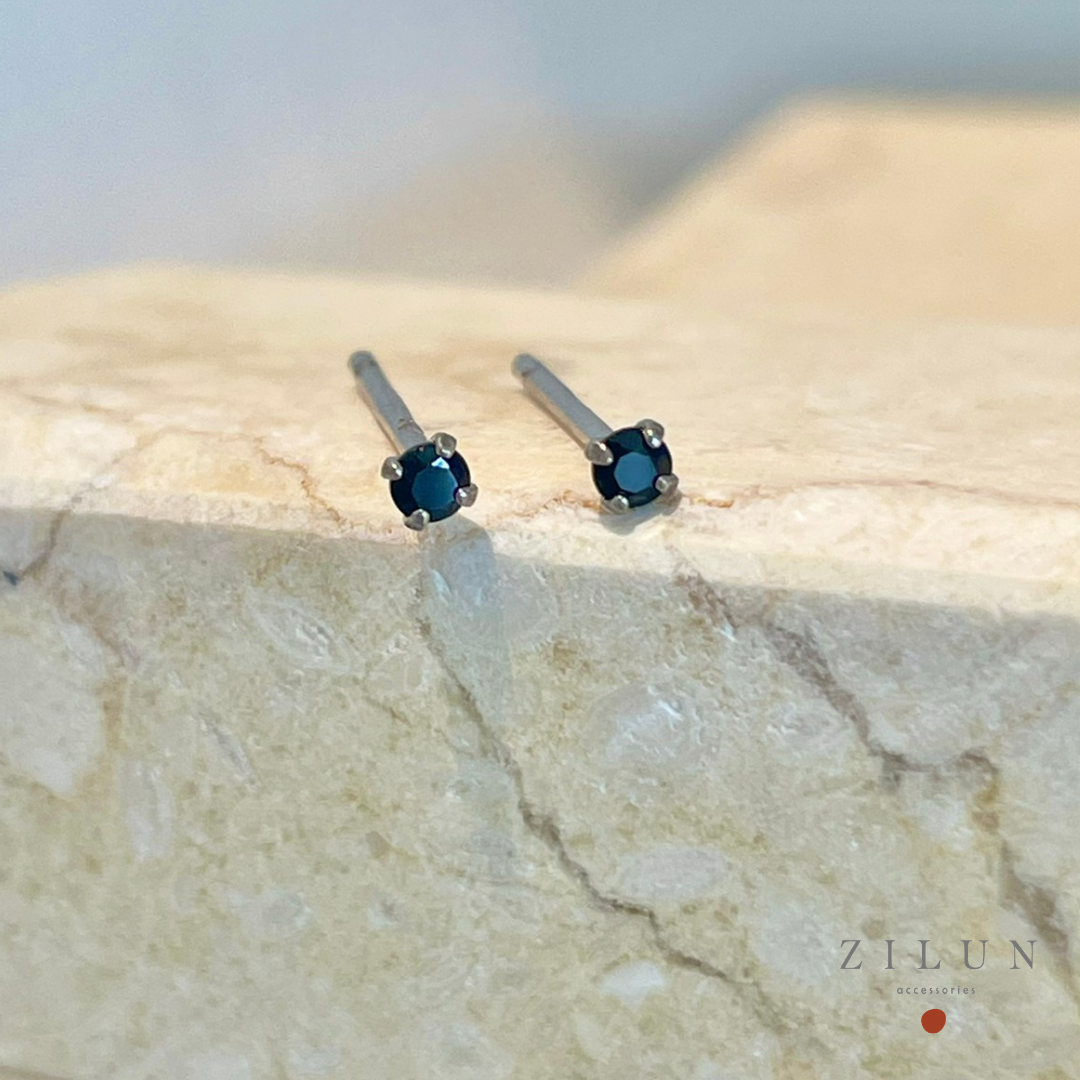 |簡約|午夜靜黑 • 微鑲鋯石 • 耳針耳夾 • 純銀耳飾