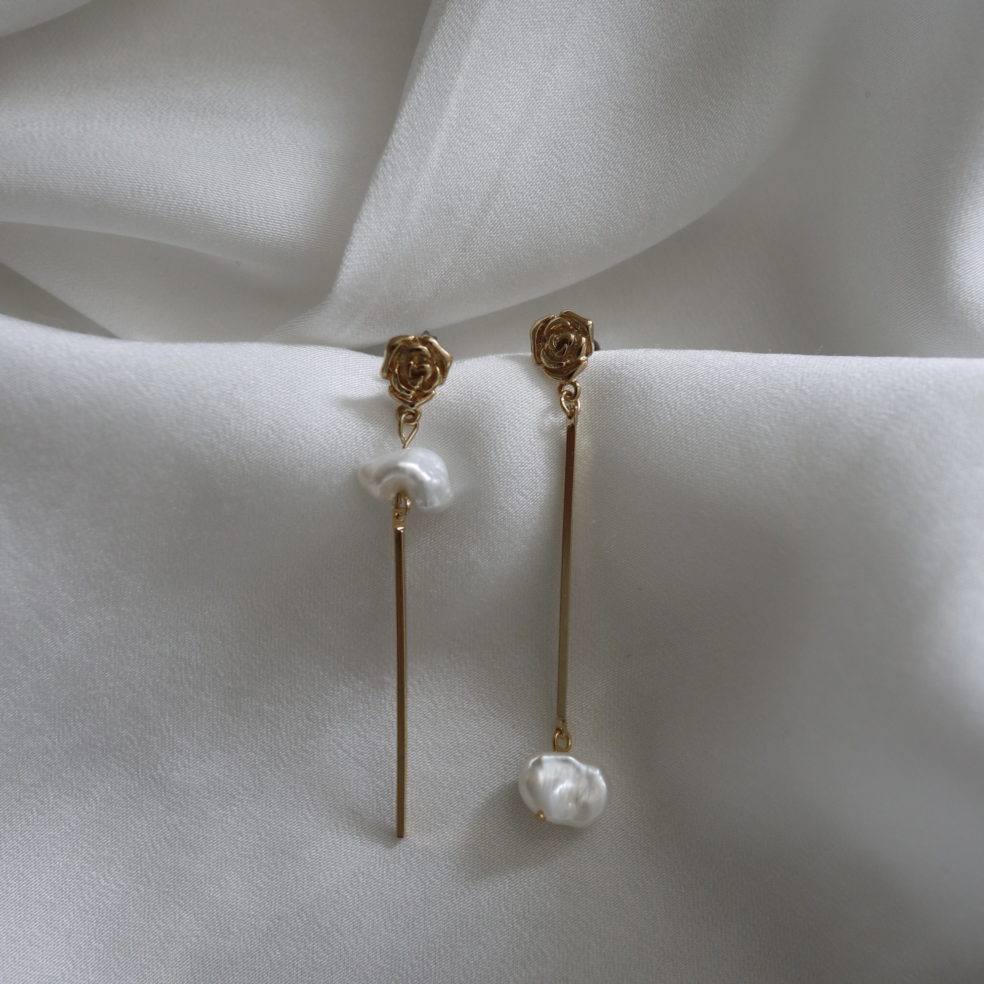 BARA BAROQUE PEARLS EARRINGS｜玫瑰巴洛克珍珠耳環