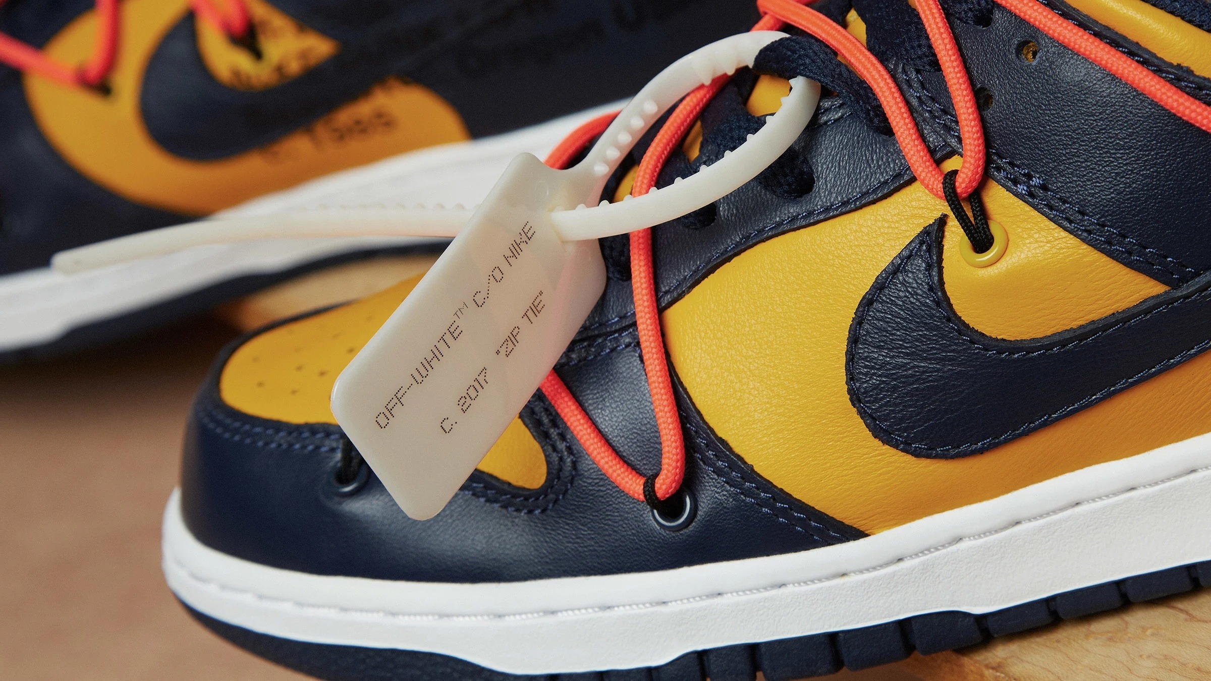 Nike Dunk Low Off-White University Gold Yellow CT0856-7