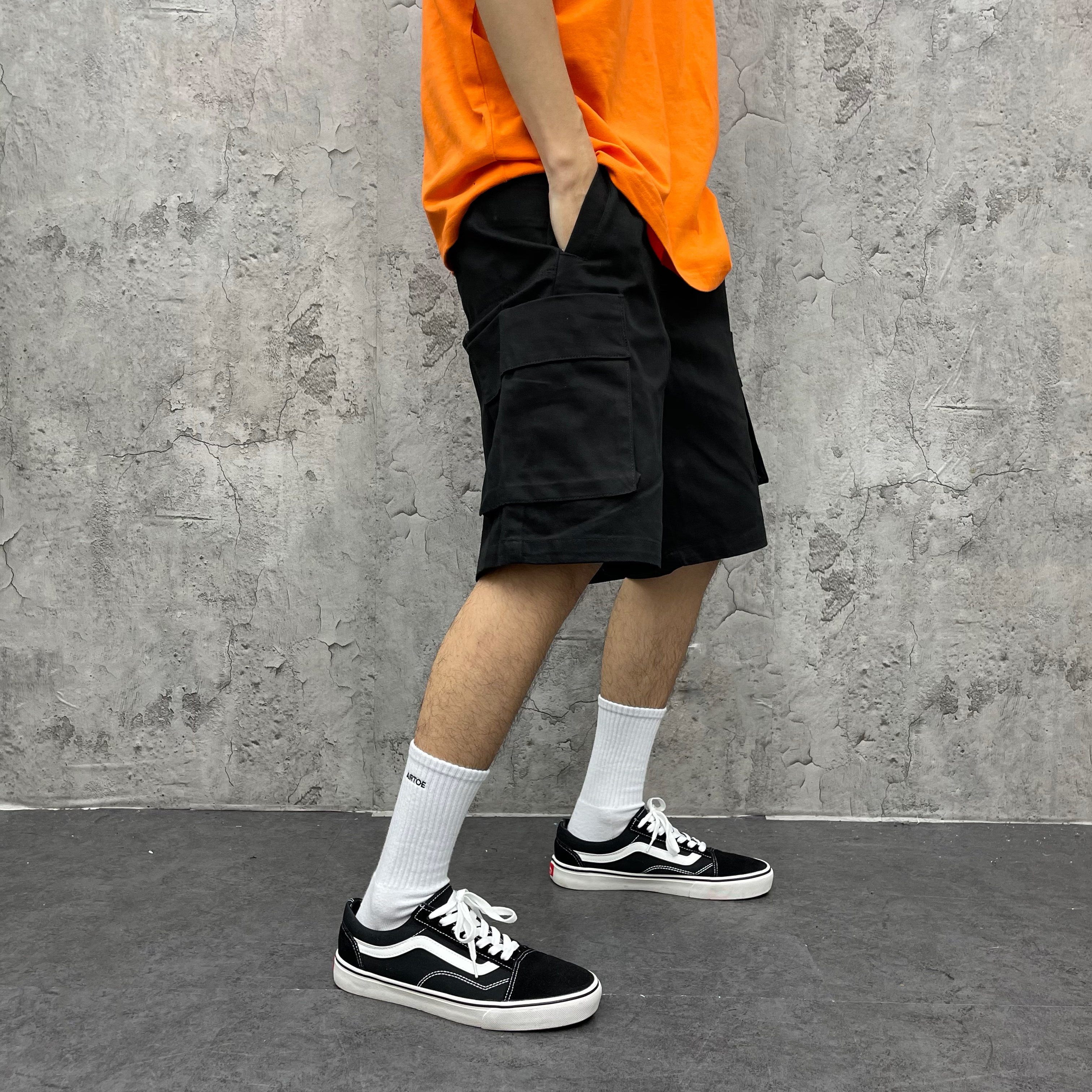 XCTRL 立體大口袋拼接短褲-黑