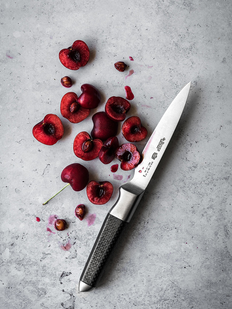 Kitchen knives made in France by the best master cutlers
