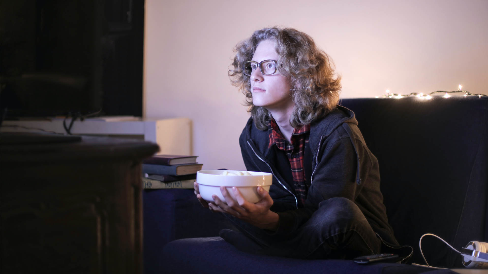 趕快打開一部你喜歡的劇，從早追到晚一次追到大結局吧！