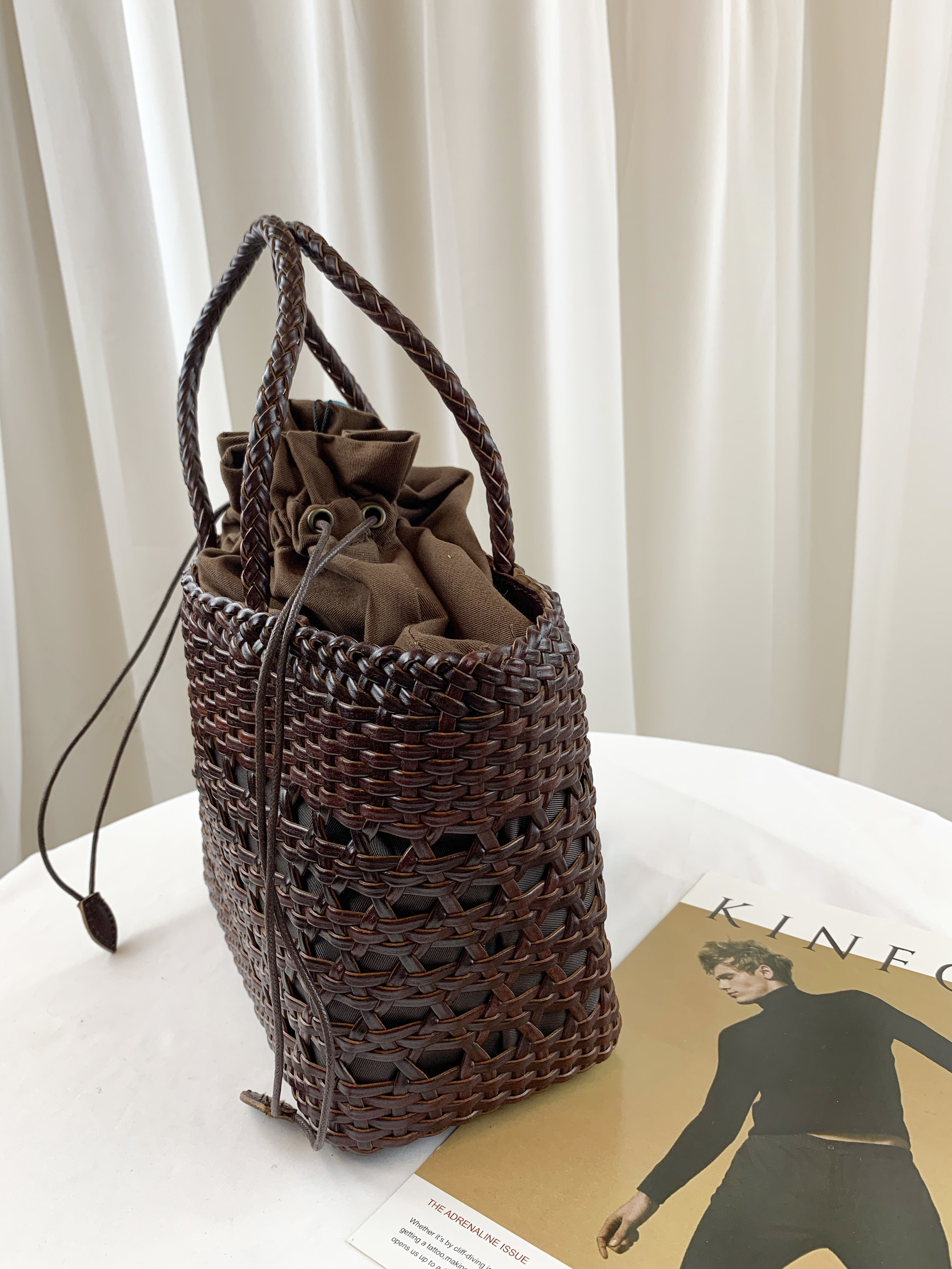 ｜限時優惠｜ 巧克力咖 編織牛皮手提包 附贈束口袋 #8815