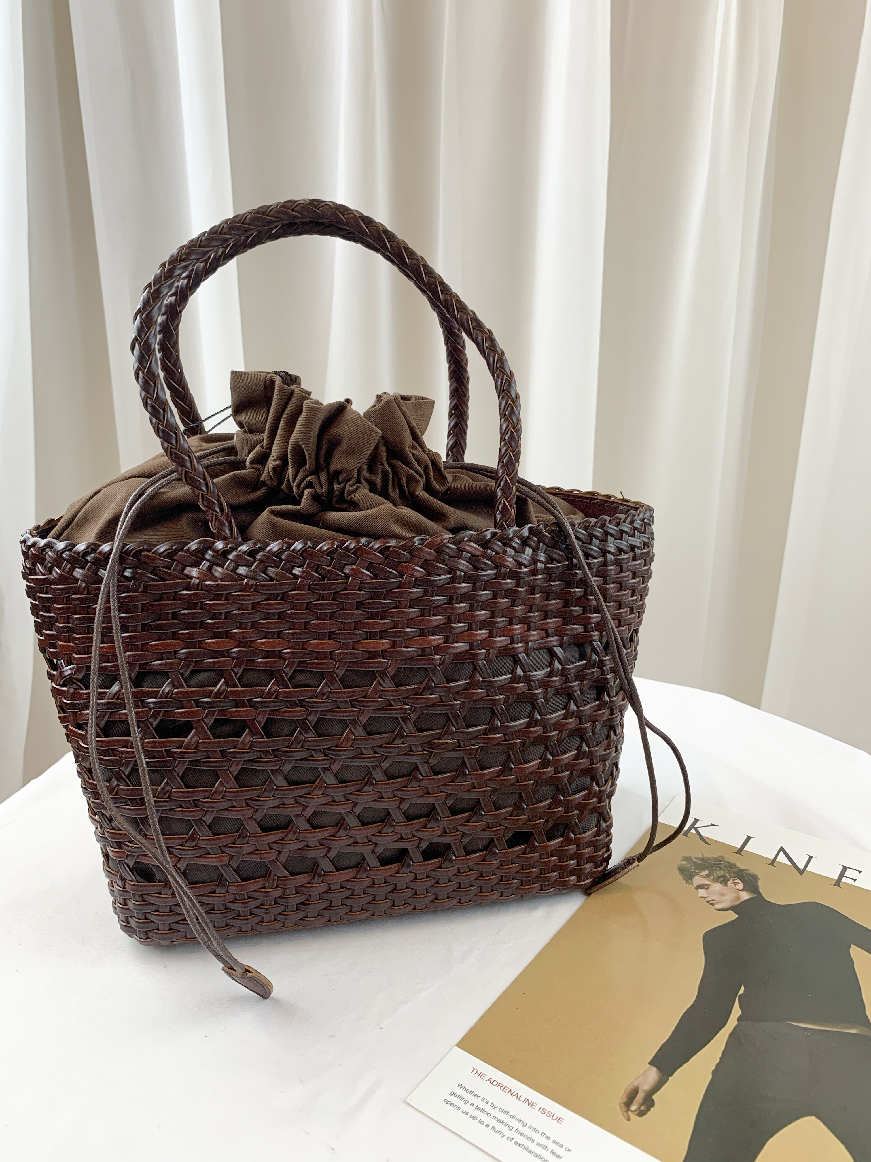 ｜限時優惠｜ 巧克力咖 編織牛皮手提包 附贈束口袋 #8815