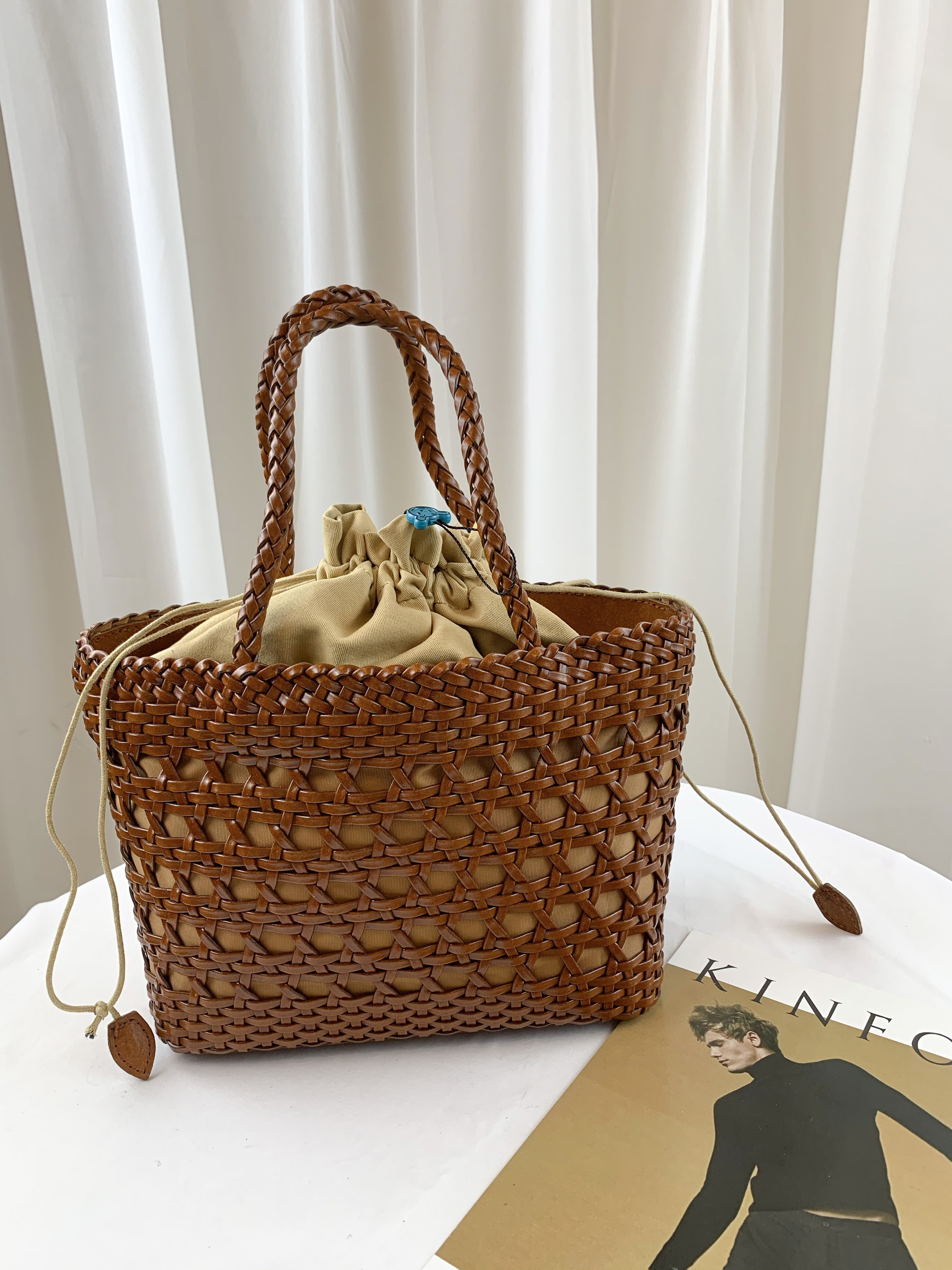 ｜限時優惠｜ 焦糖棕 編織牛皮手提包 附贈束口袋 #8815