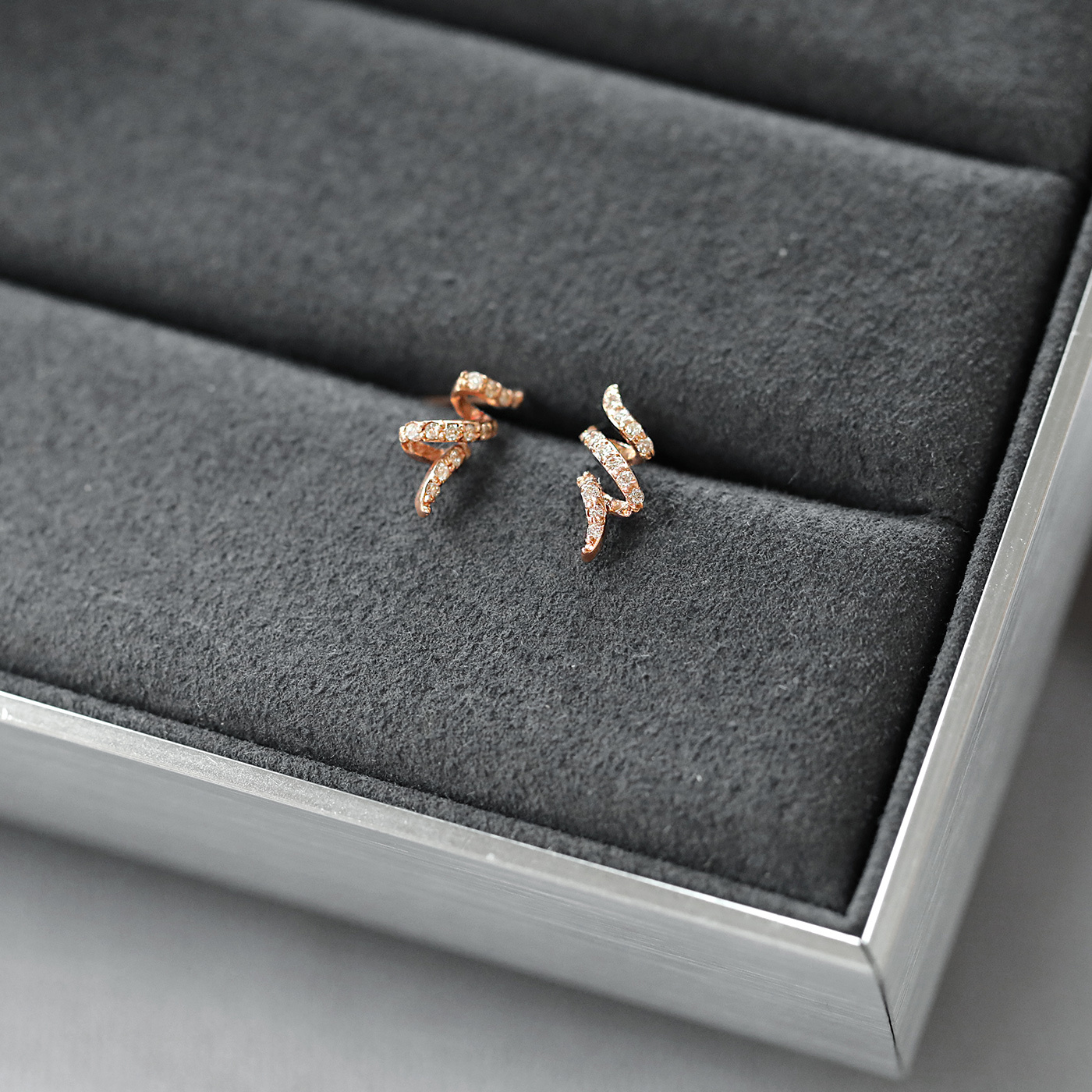 舞動 — 14分鑽石耳環