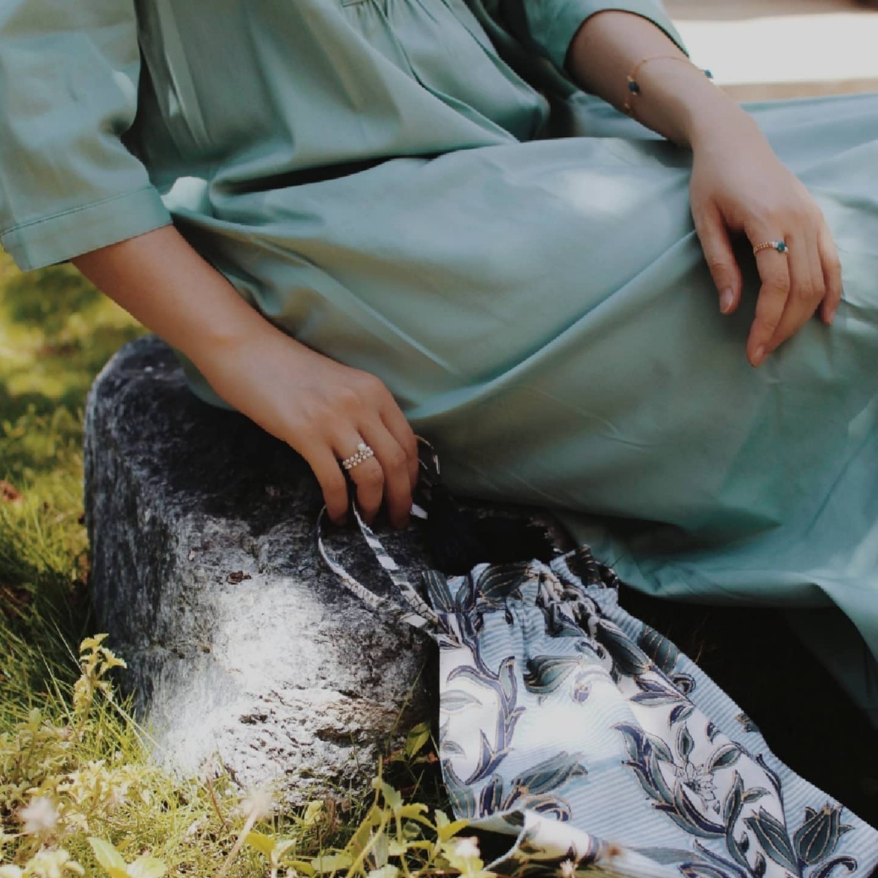 微光情書小開襟涼夏洋裝-雨苔