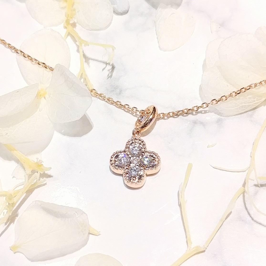 18K Rose Gold 0.19ct Diamond Pendant