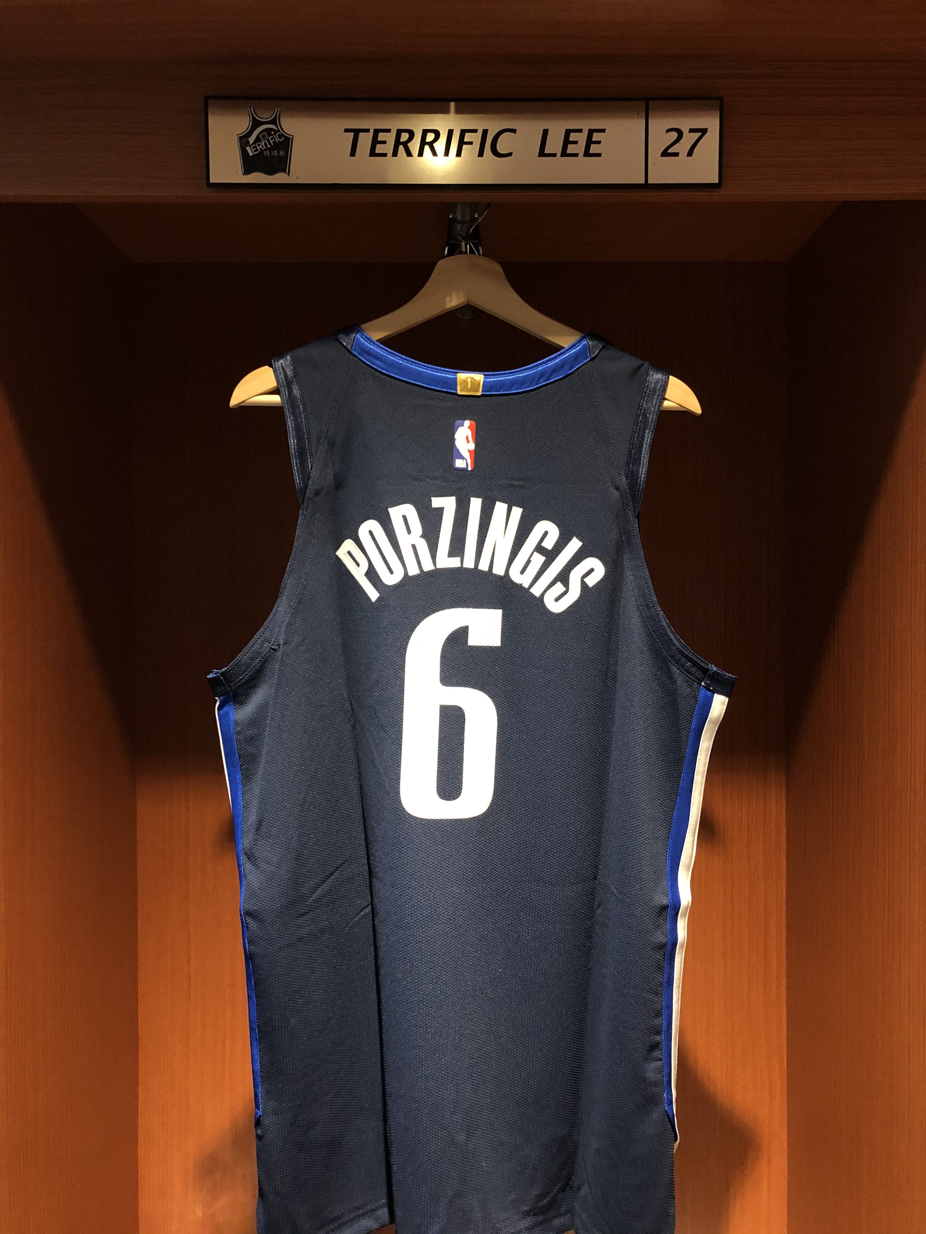 NBA球衣 Kristaps Porzingis 達拉斯小牛深藍 Statement Nike Authentic 球員版 電繡 全新