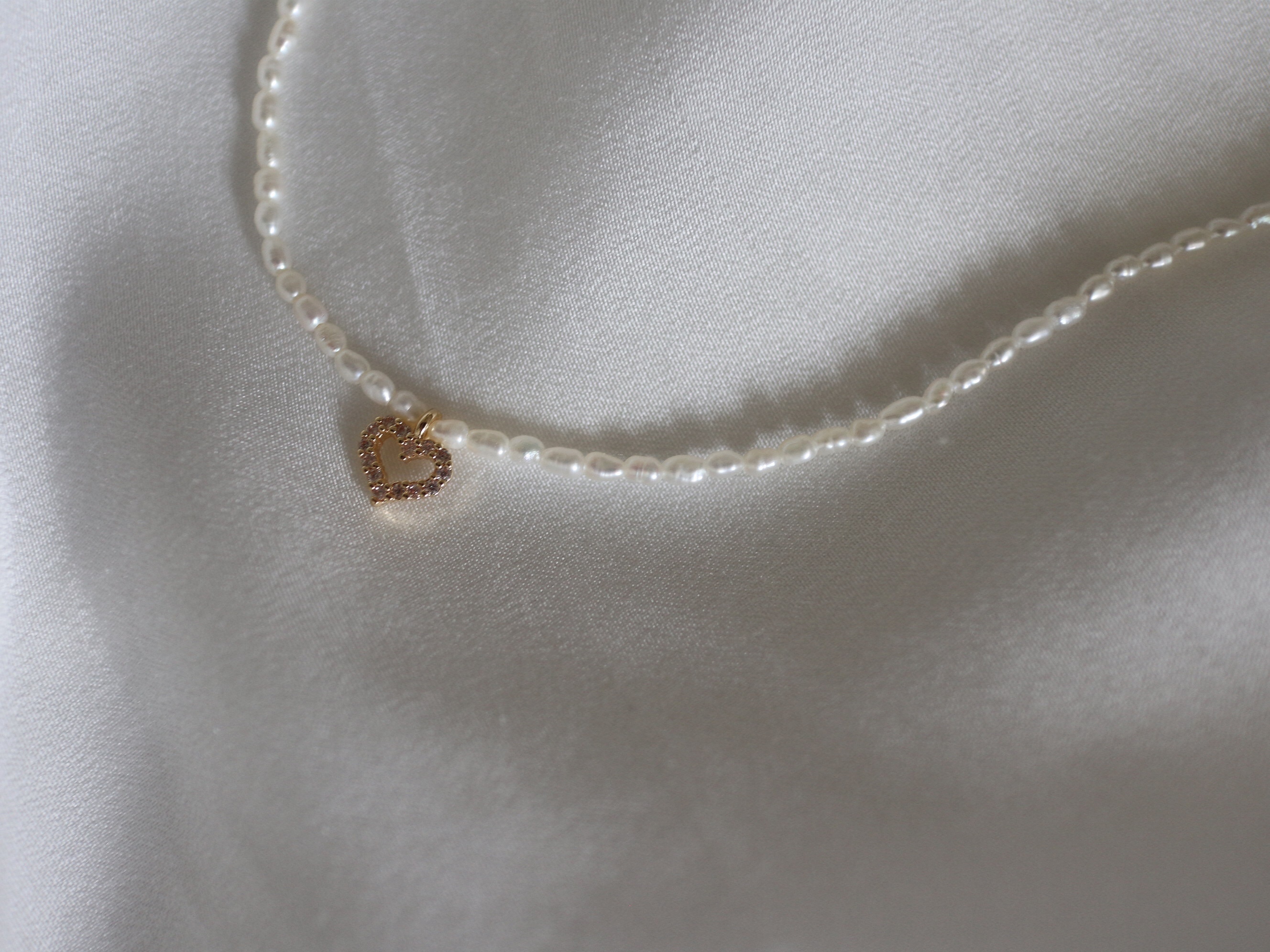 Heart little Pearls Necklace | 18K愛心極小珍珠項鍊