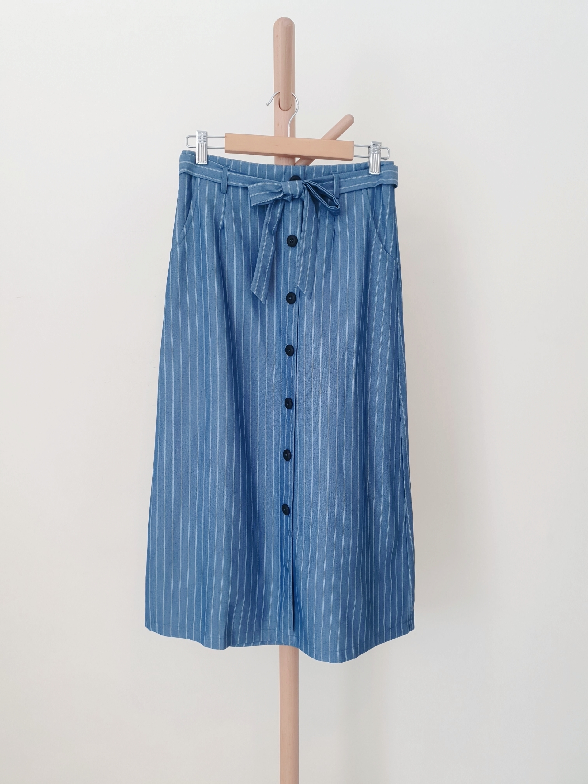 FRONT BUTTON STRIPES SKIRT