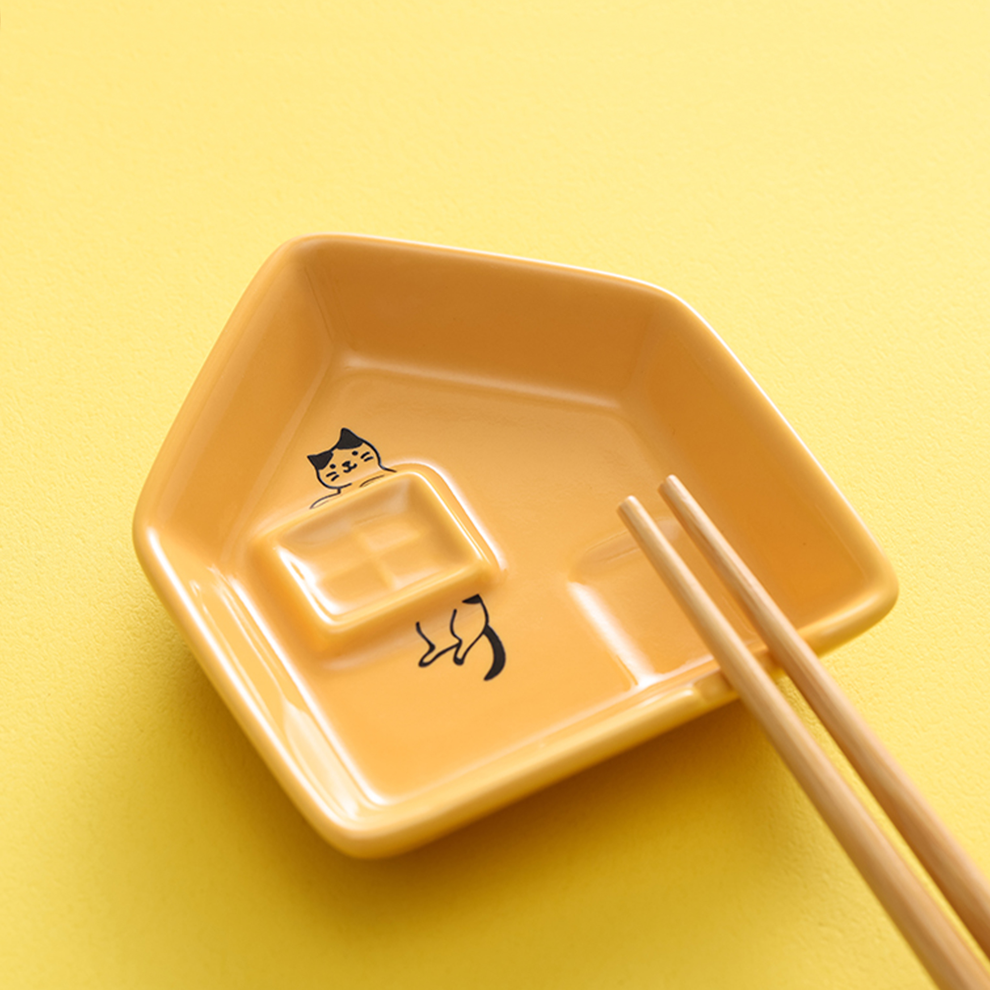 Mao's樂陶陶2021公益計畫貓奴的生活提案小房子醬油碟。