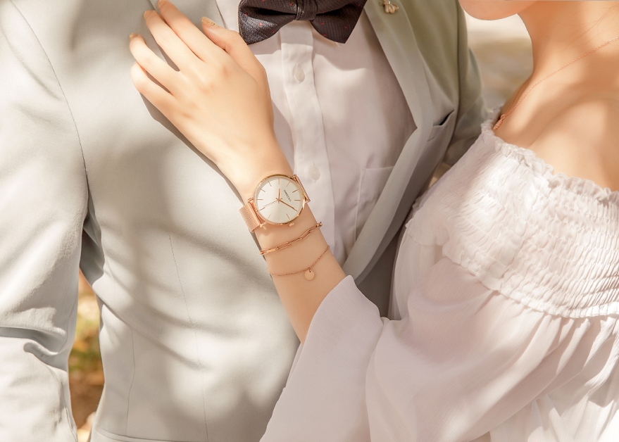 Innocent 白面玫金框腕錶