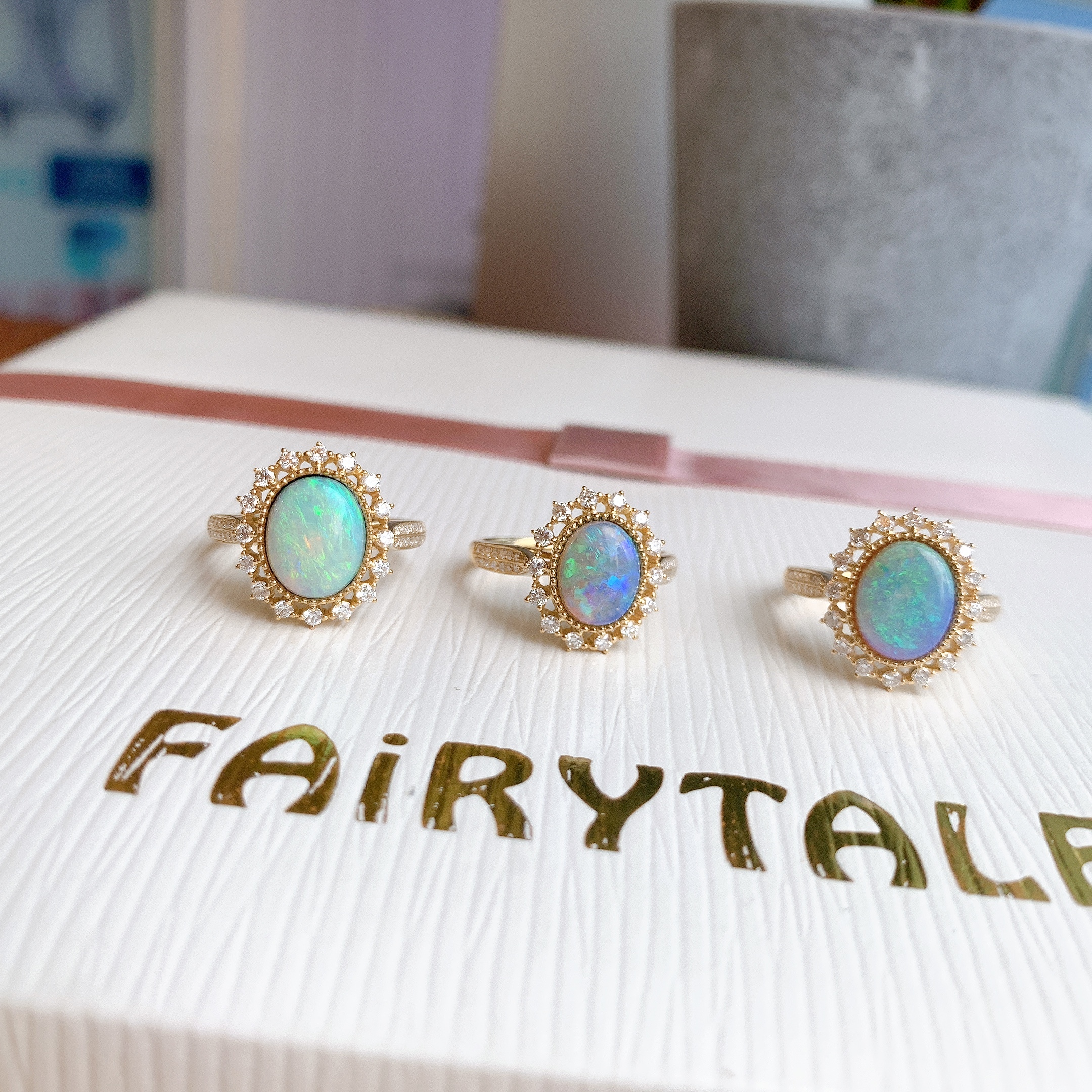 18K金澳洲Opal鑽石戒指