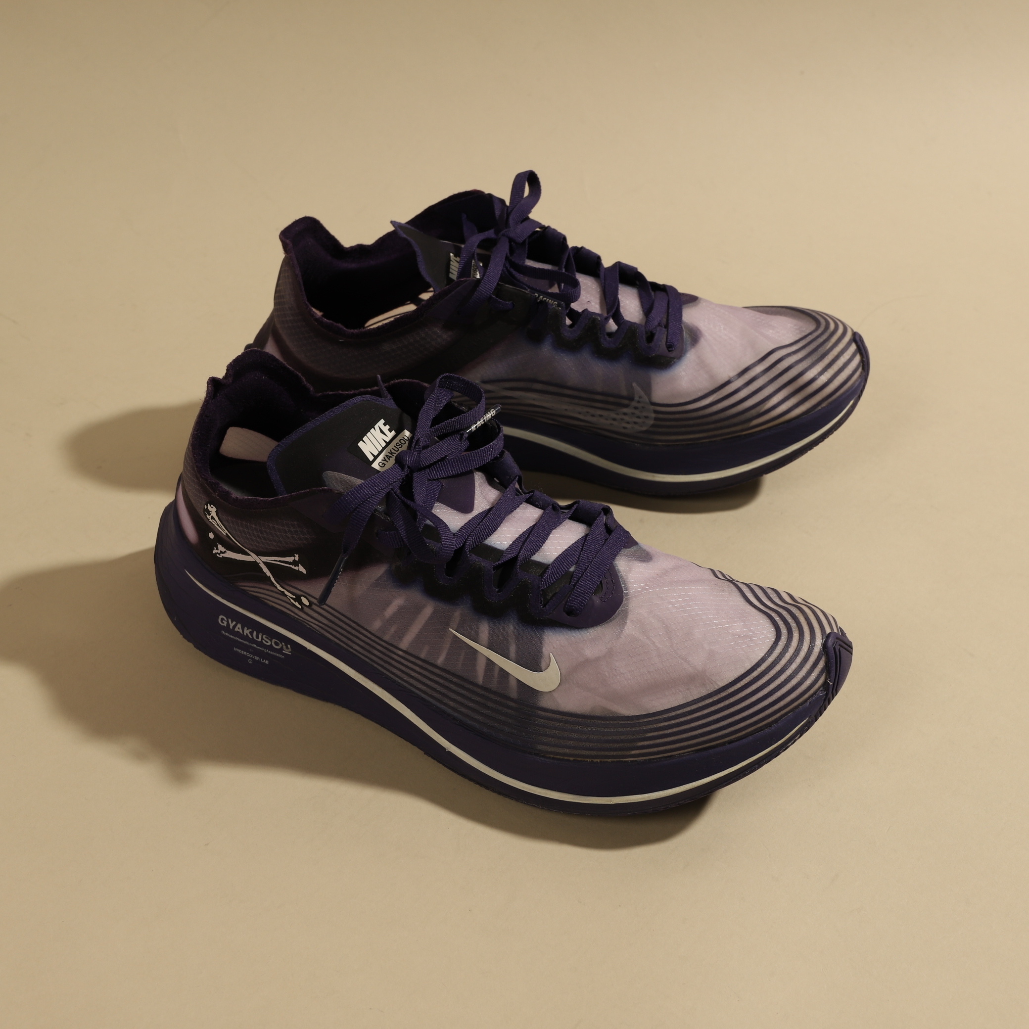 二手US11/29CMNIKE ZOOM FLY / GYAKUSOU 黑紫【AR4349-500】