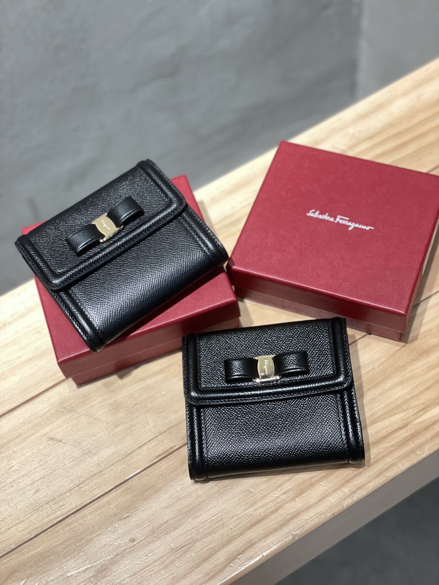 SALVATORE FERRAGAMO Vara French Wallet
