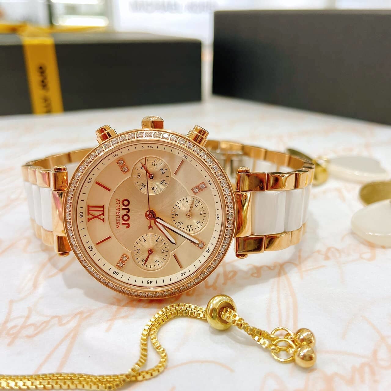 【NATURALLY JOJO】香榭巴黎晶鑽時尚腕錶-白枚金 （加贈手鍊） JO96973-13R 36mm 現代鐘錶
