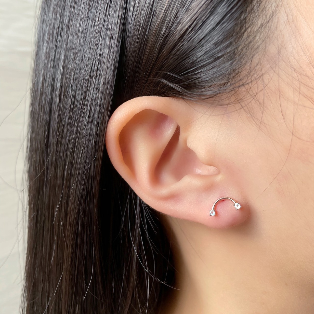 小微笑月光石轉珠耳環