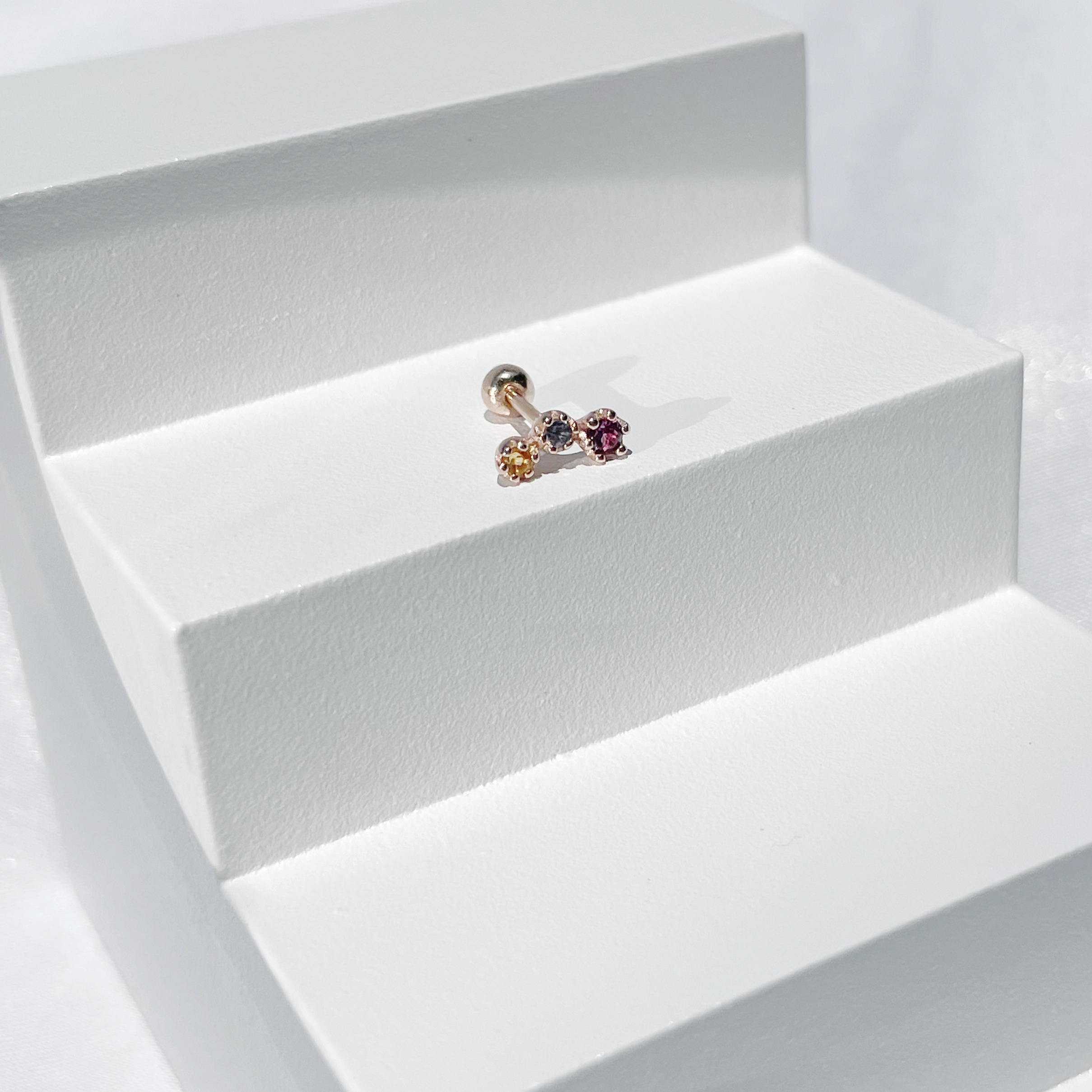 小花彎彎彩寶轉珠耳環