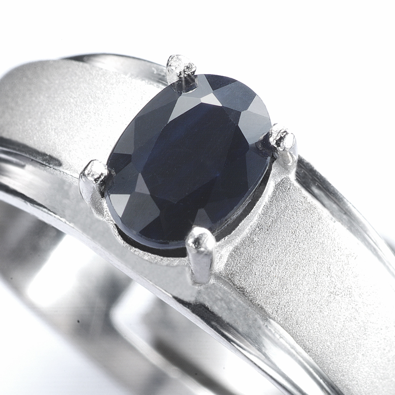 【雅紅珠寶】真情相愛天然1克拉黑藍寶石戒-活圍設計-R0154