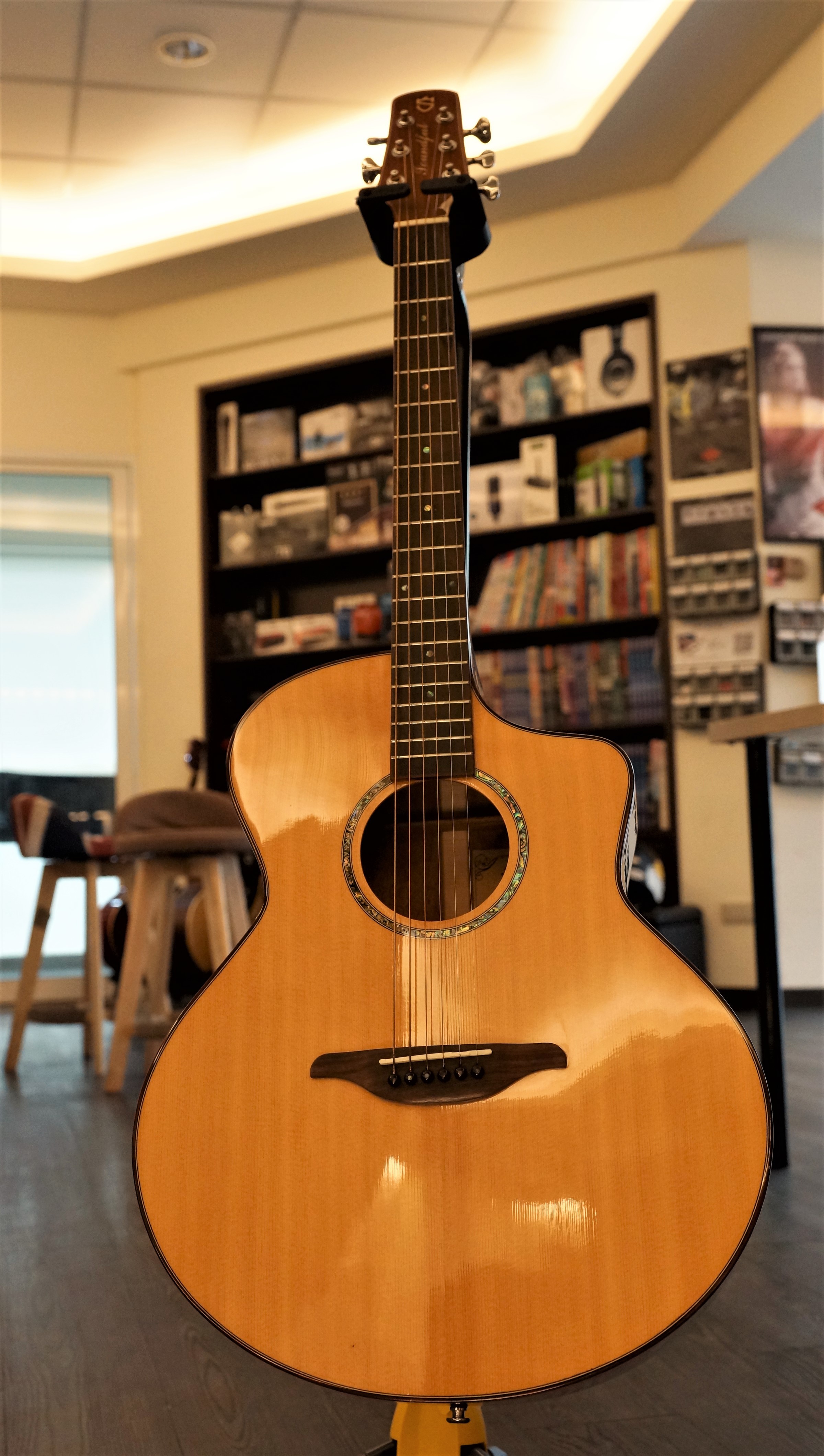 Soundful SJ-901 全單板木吉他 雲杉面單 桃花心木側背單 JF桶身 (附厚袋、配件包)