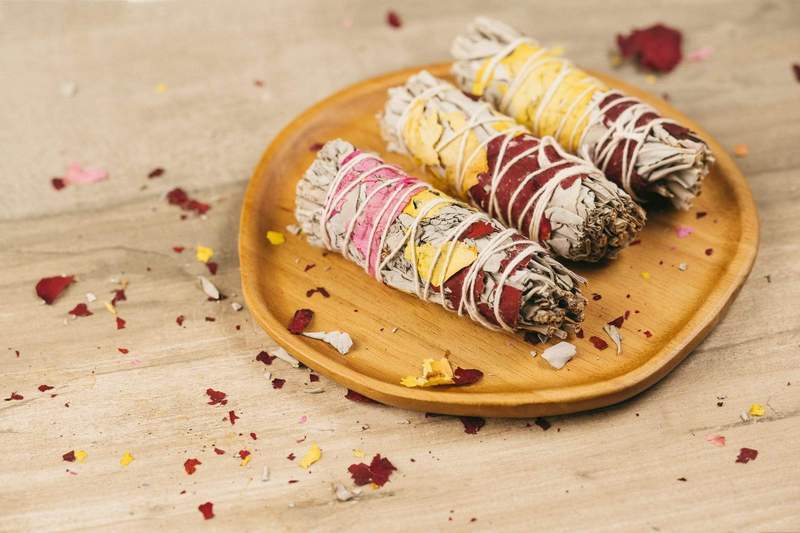 Shamans Market 白鼠尾草玫瑰花瓣煙燻棒