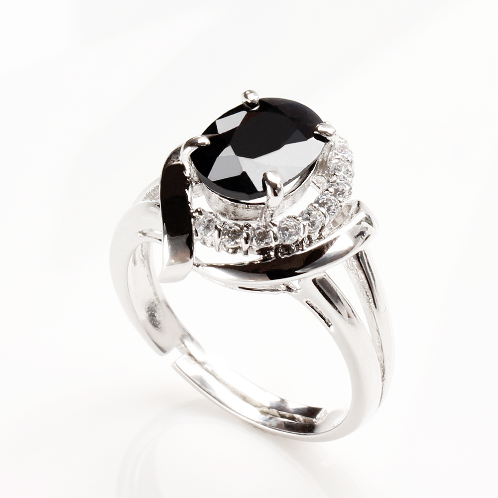 【雅紅珠寶】愛的包圍天然2克拉黑藍寶石戒指-活圍設計-R0167