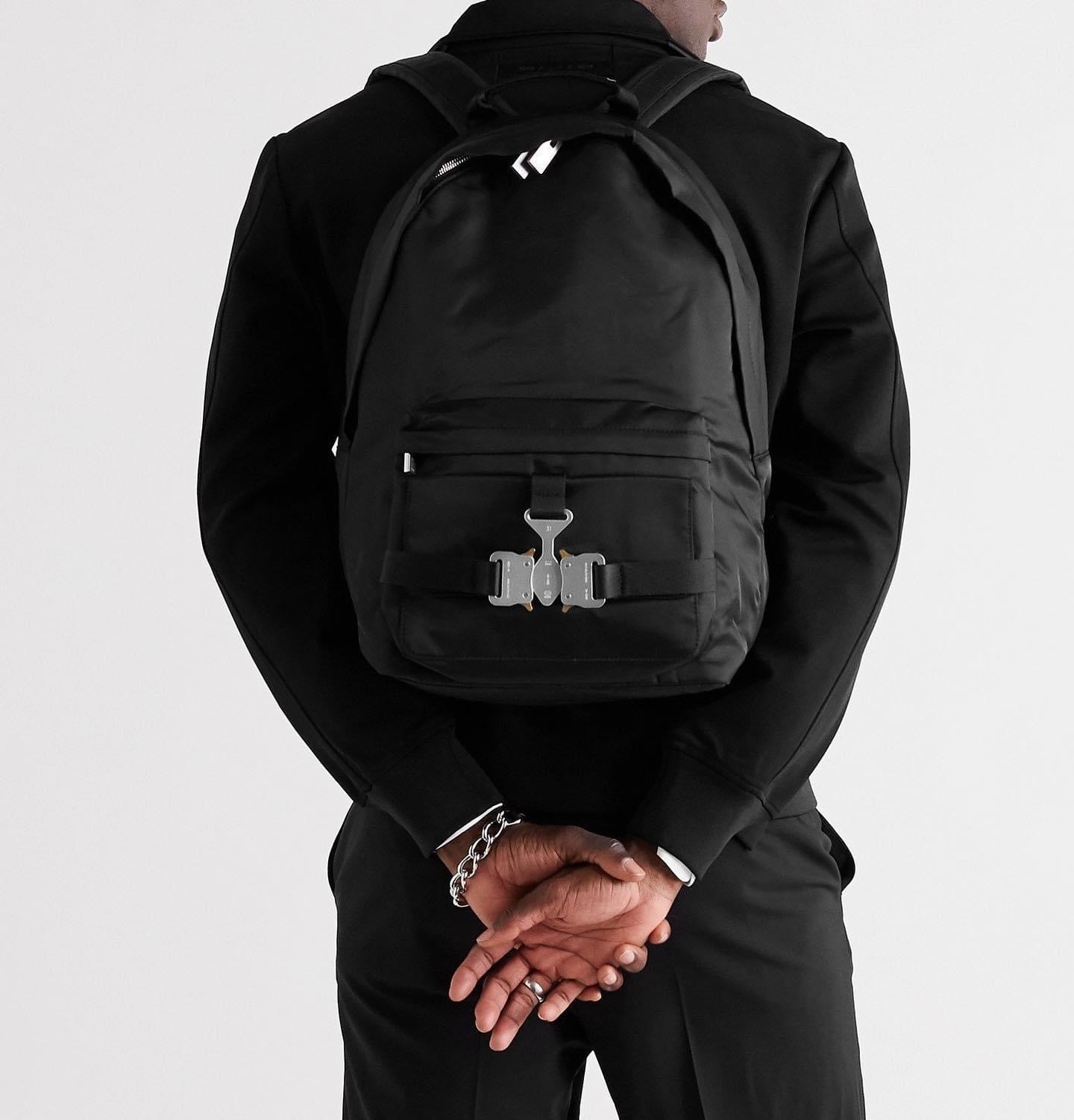 新品 1017 ALYX 9SMTRICON BACKPACK givenchy-