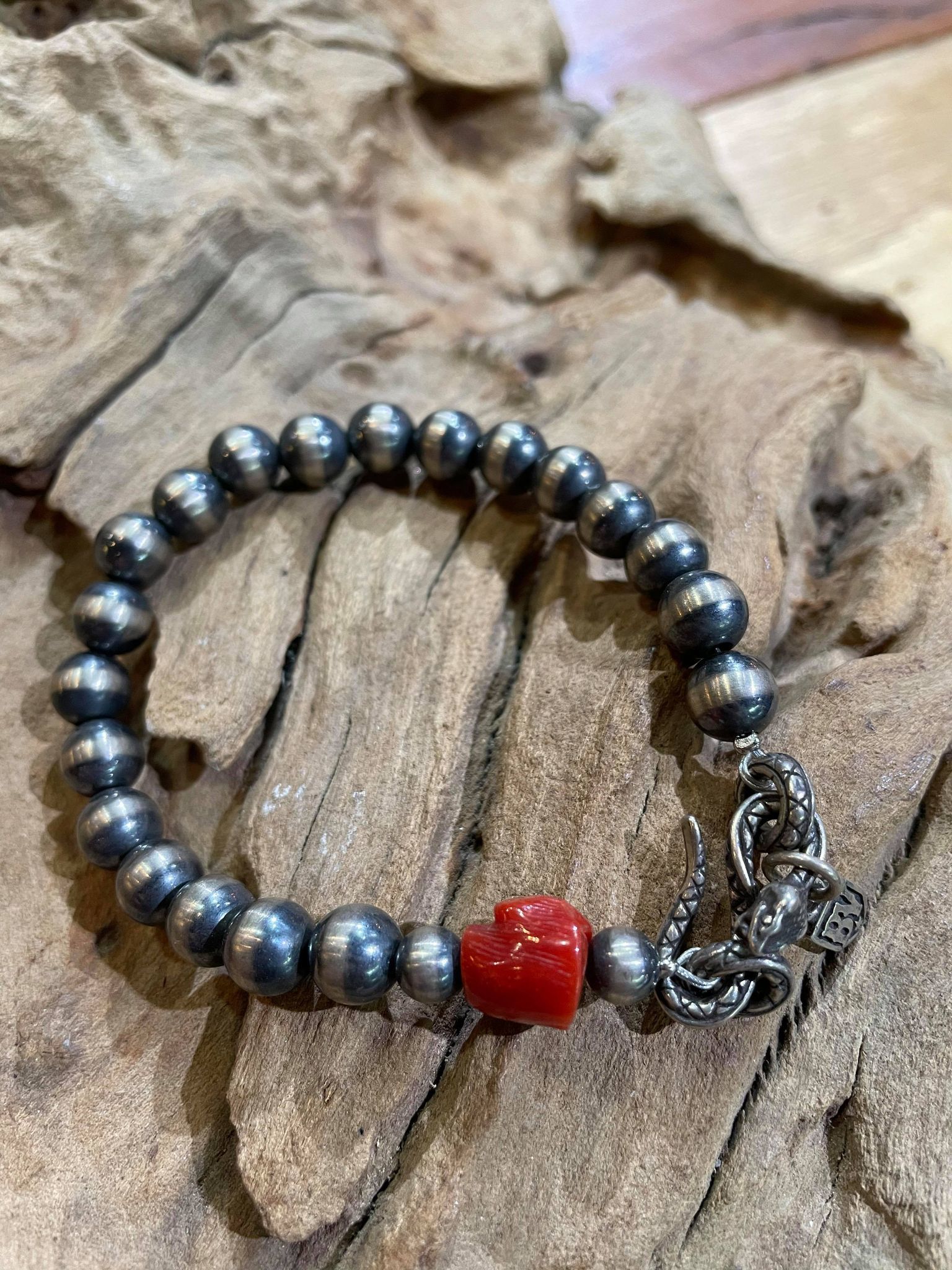 Black Venom Jewelry- 8mm Navajo Pearls 印地安手工銀圓珠手鍊。