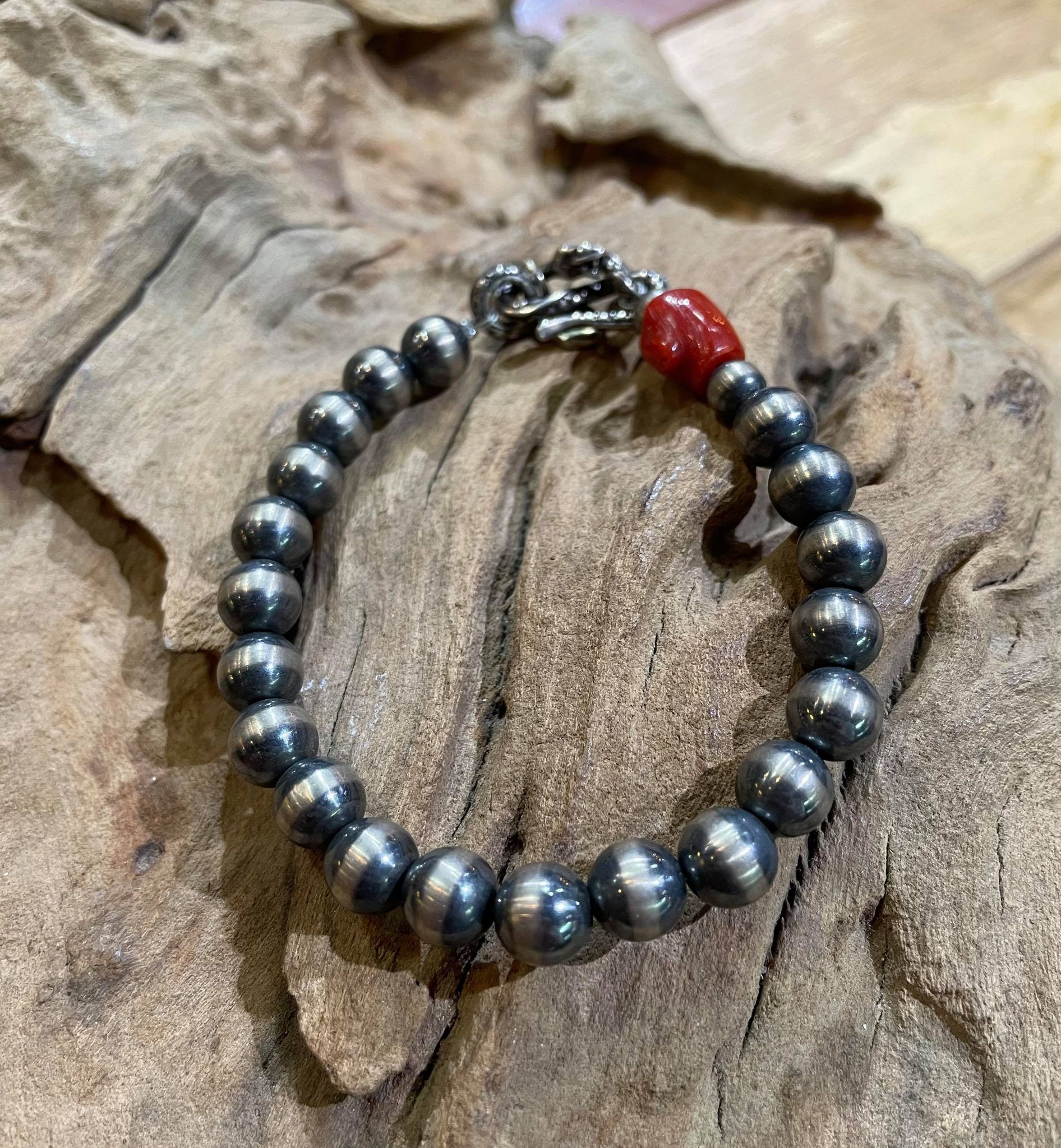 Black Venom Jewelry- 8mm Navajo Pearls 印地安手工銀圓珠手鍊。