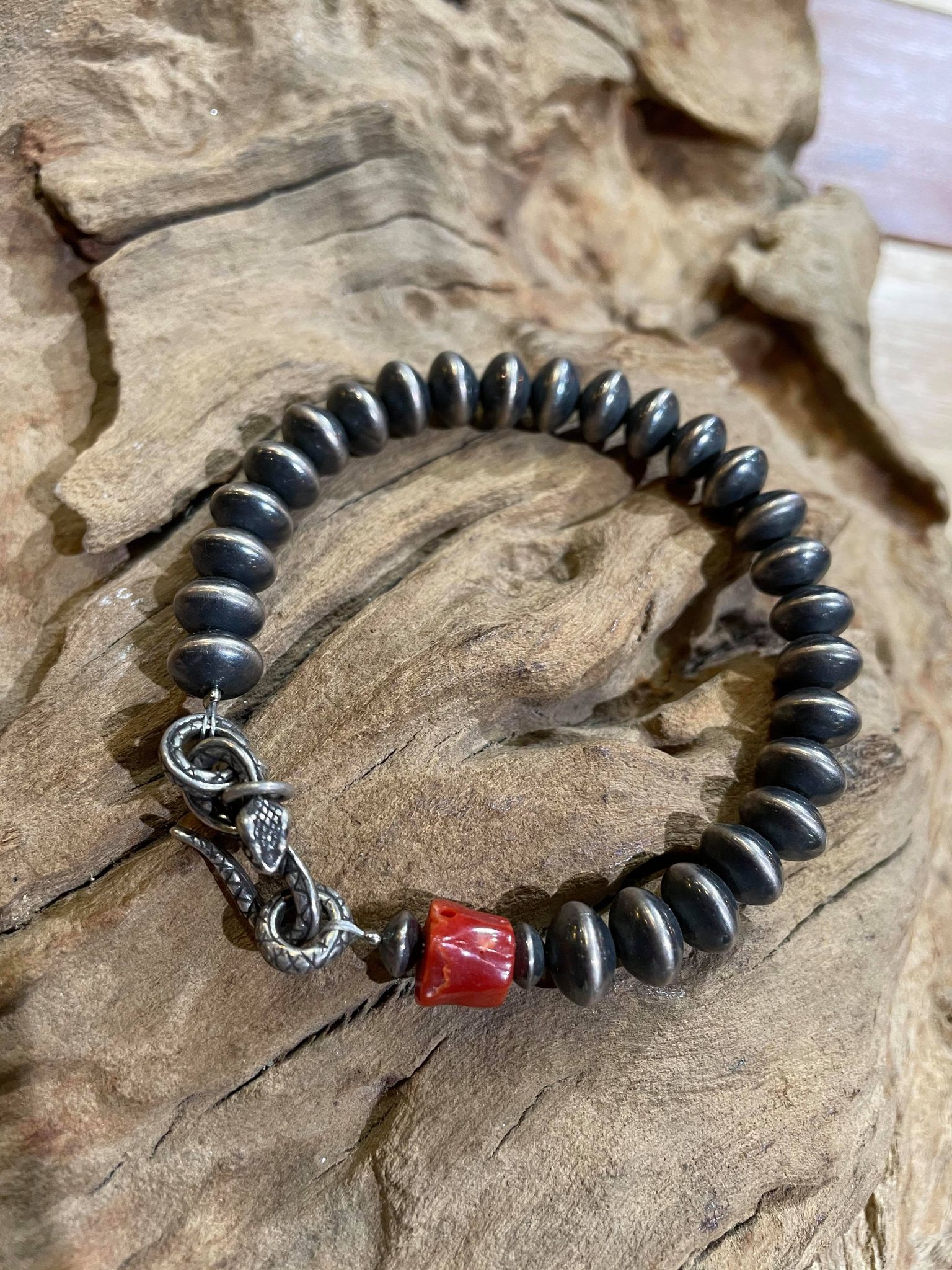 Black Venom Jewelry- 8mm Navajo Pearls 印地安手工銀疊珠手鍊。