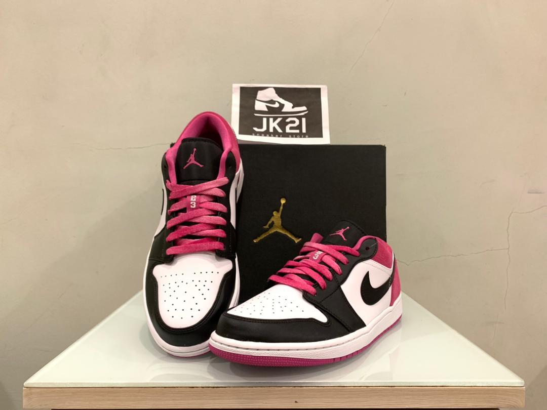 fuchsia jordan 1 low
