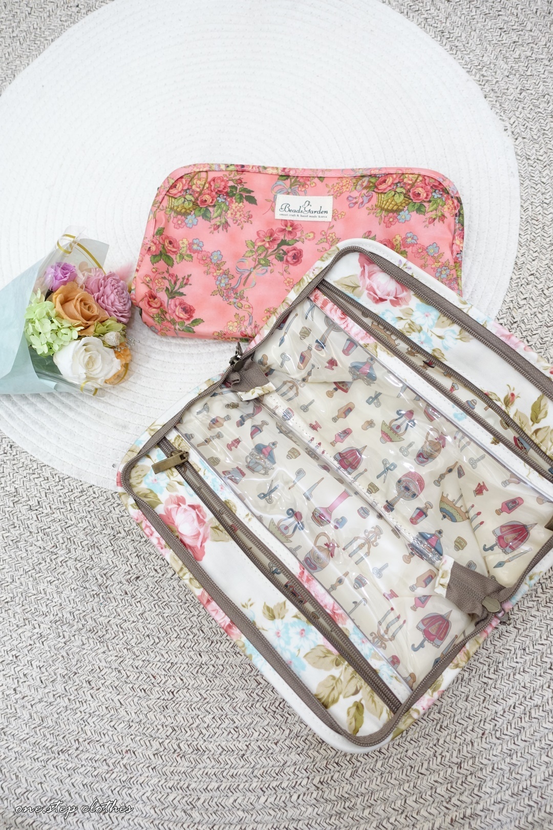 正韓田園小花防潑水盥洗包