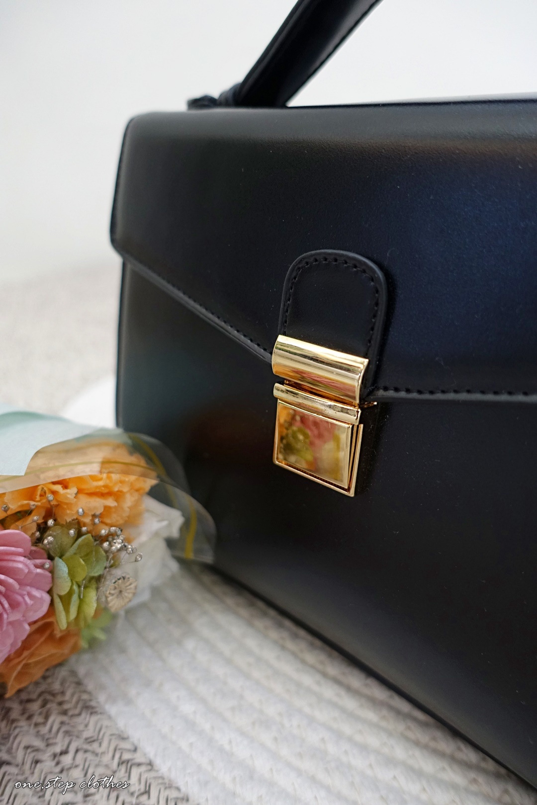 正韓復古質感金釦包 (黑)