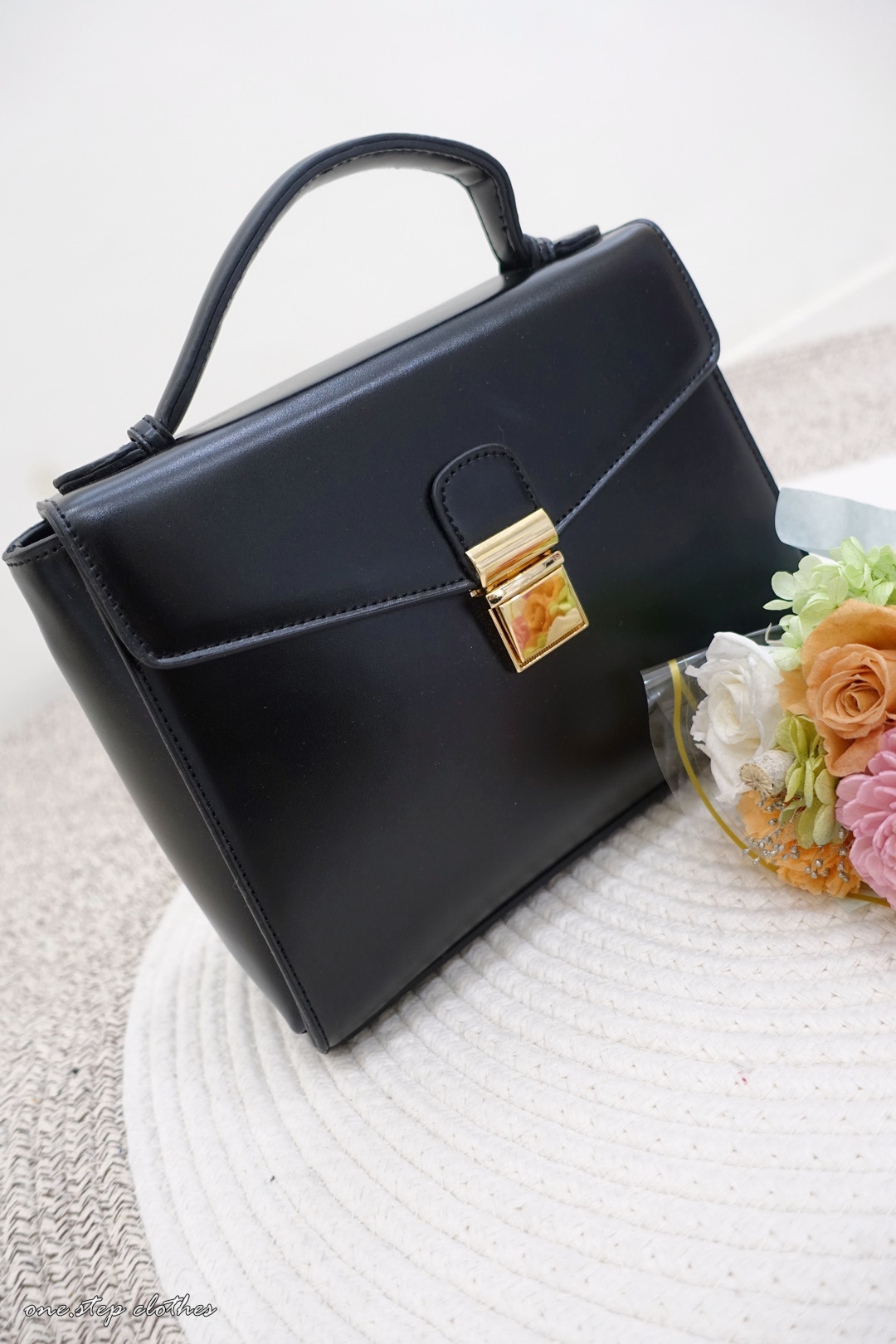 正韓復古質感金釦包 (黑)