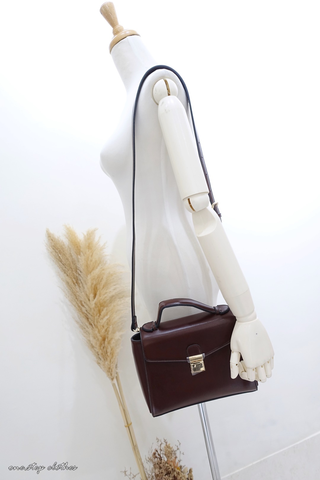 正韓復古質感金釦包 (酒紅)