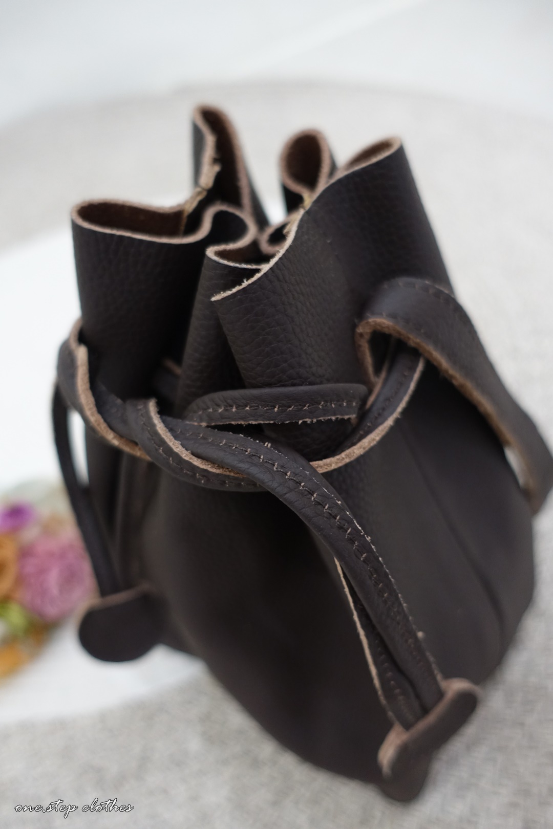 正韓真皮咖啡水桶束口包