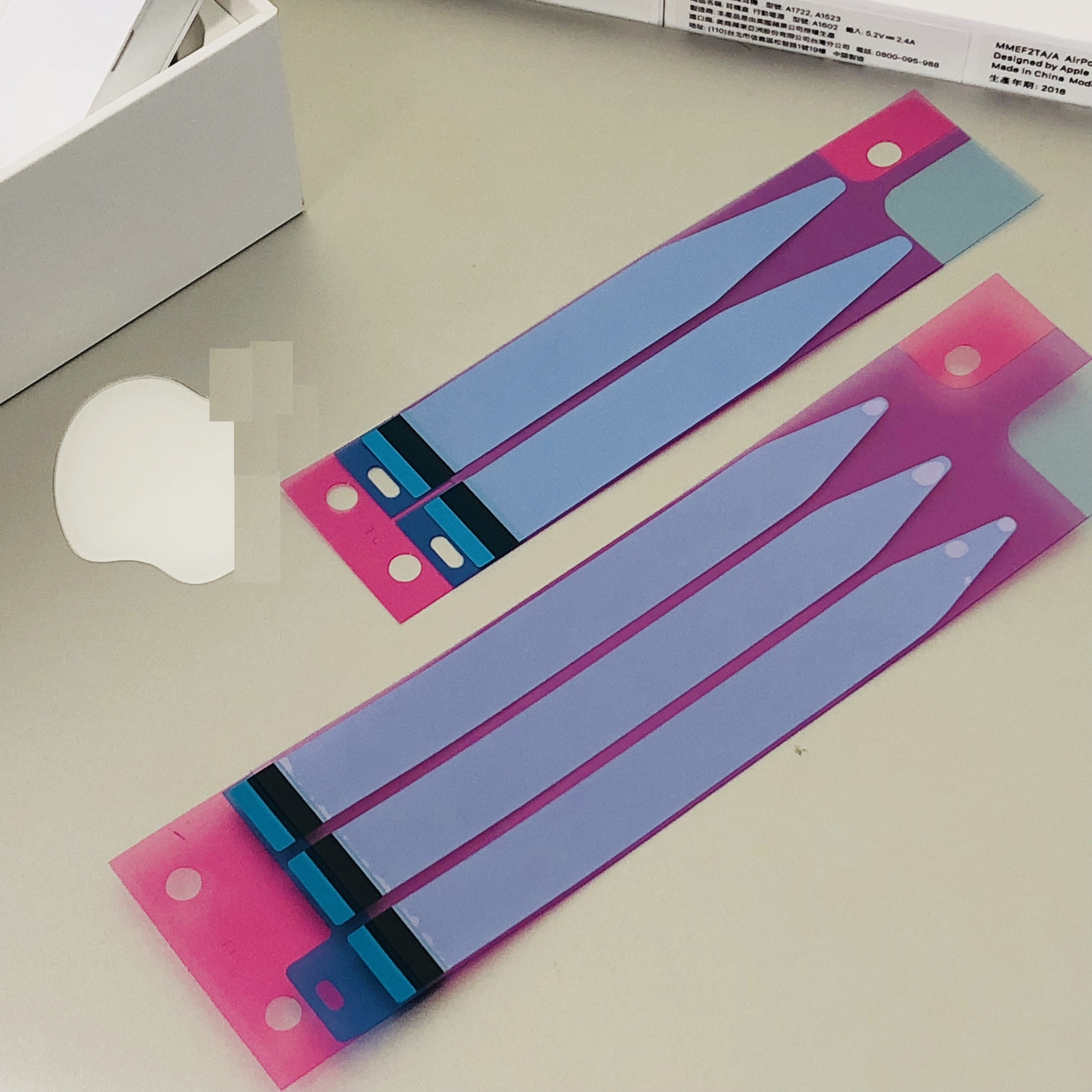 iPhone 電池 - 專用背膠