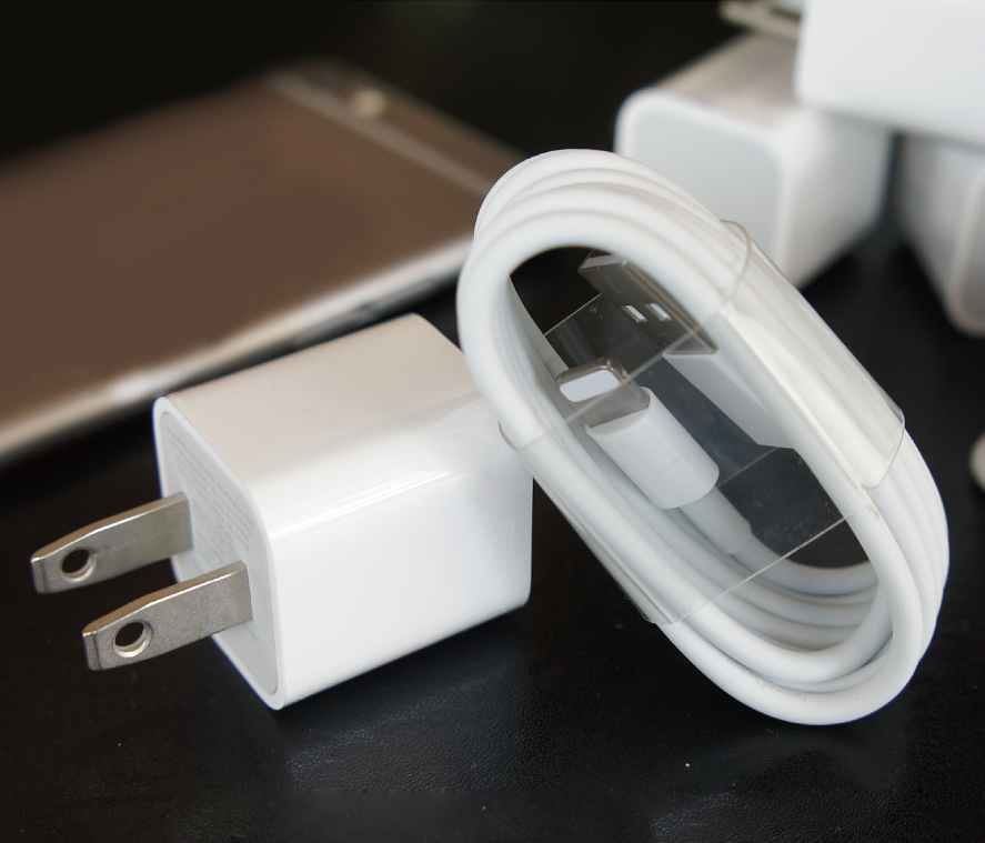 iPhone 1M傳輸線 + 5W充電器 (套裝優惠)
