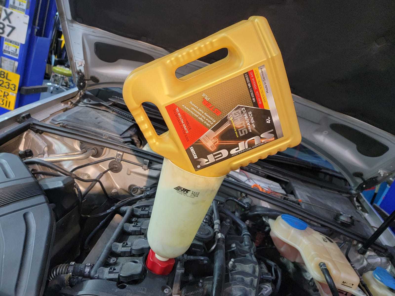 Audi A4 Quattro 2.0 super ester plus 5w40 motor oil 偈油 juns car and audio 浚車汽車音響精品電池 super nano 香港 hong kong