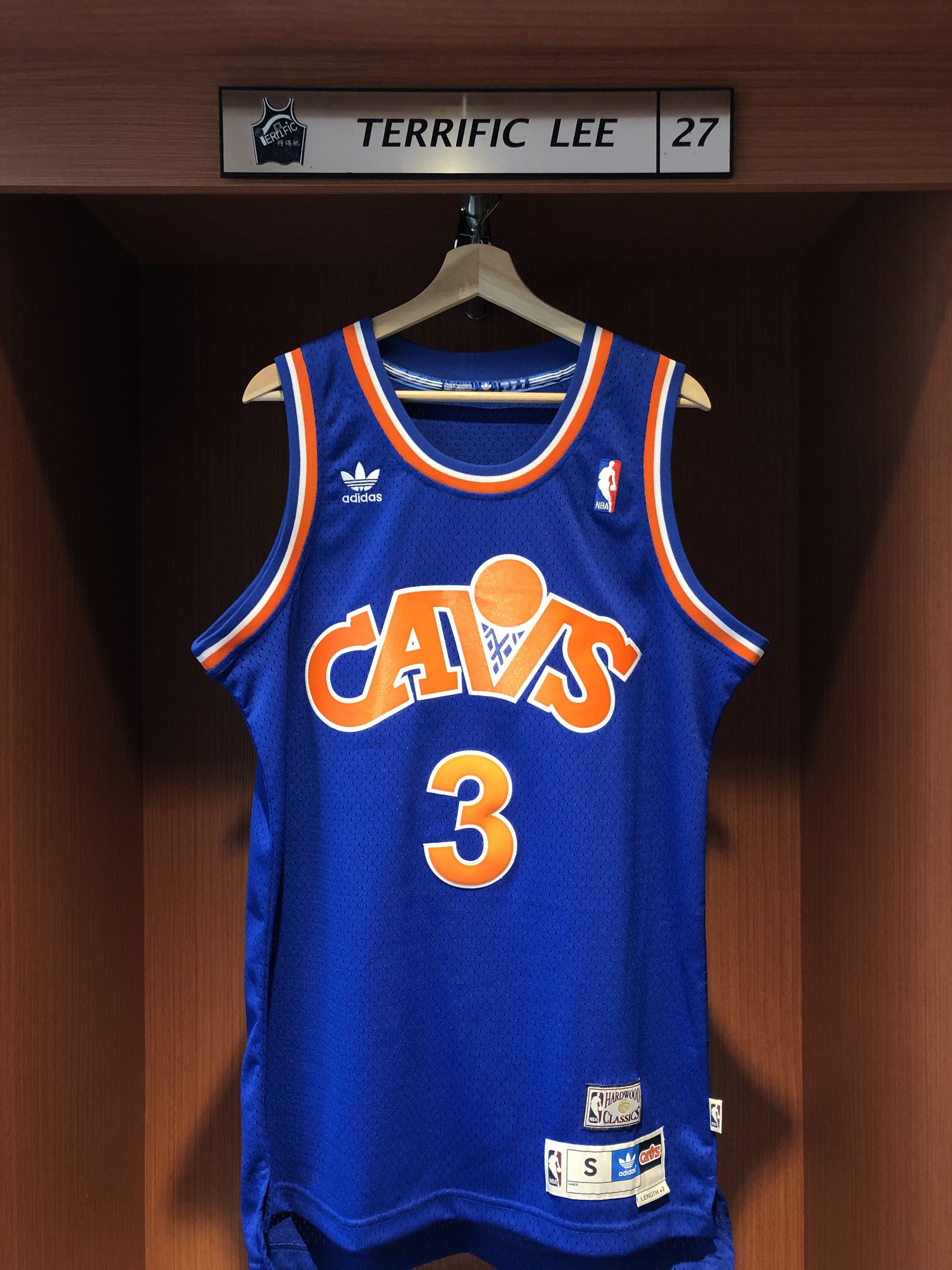 NBA球衣 Dion Waiters 克里夫蘭騎士復古藍 卡通字 Adidas Swingman 球迷版 電繡 全新