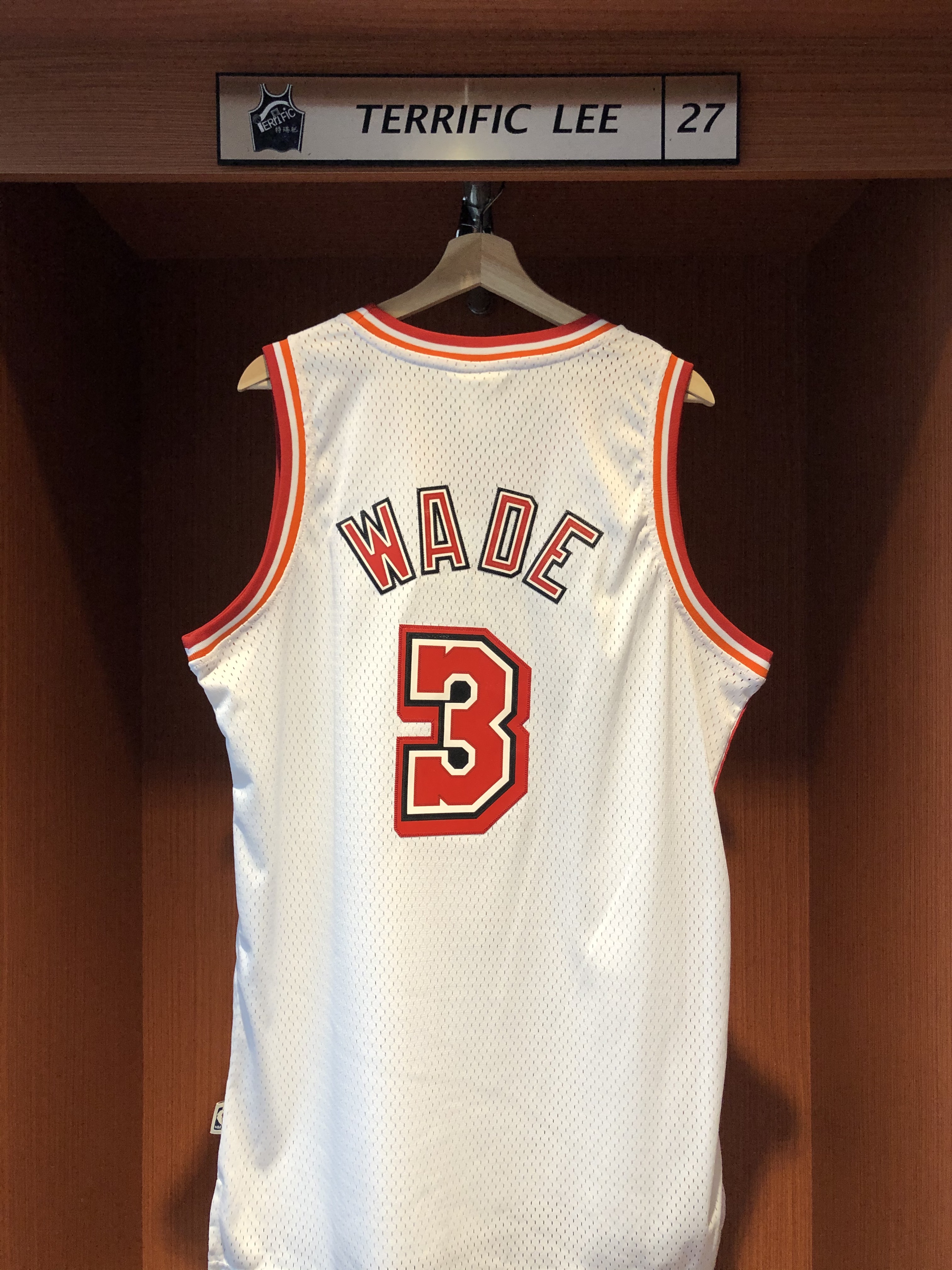 NBA球衣 Dwyane Wade 邁阿密熱火復古白 Adidas Swingman 球迷版 電繡 全新