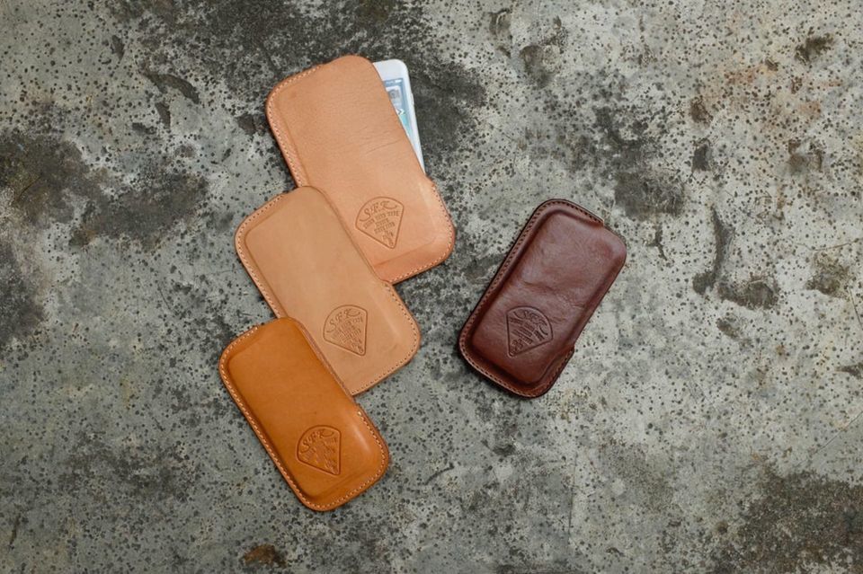 『Faith』S.F.K. 植鞣牛革 / 山羊皮 iPhone 套  (Pre-order 需要預訂）