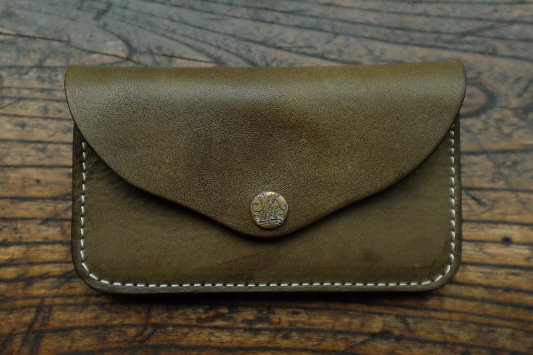 『Faith』S.F.K. 綠茶色植鞣牛革拉鍊中夾 須事先詢問現貨數量