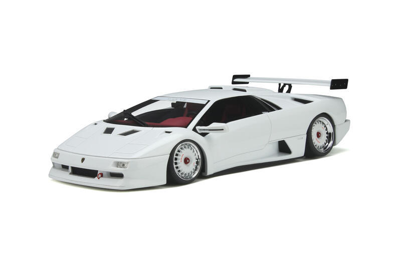 GT SPIRIT GT330 K.O. Diablo 白色2018 1/18 (樹酯車)