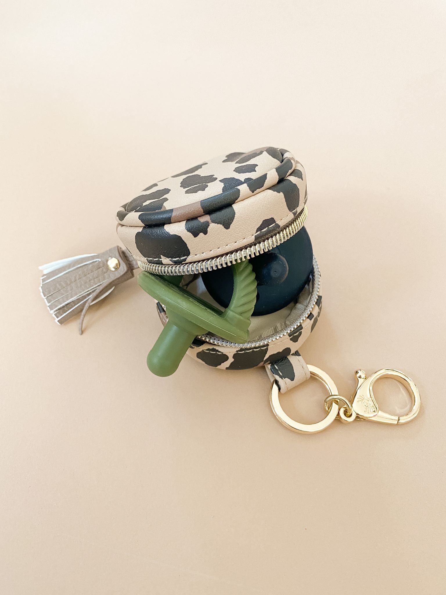 Itzy Ritzy-甜心安撫奶嘴-Camo and Midnight Cables