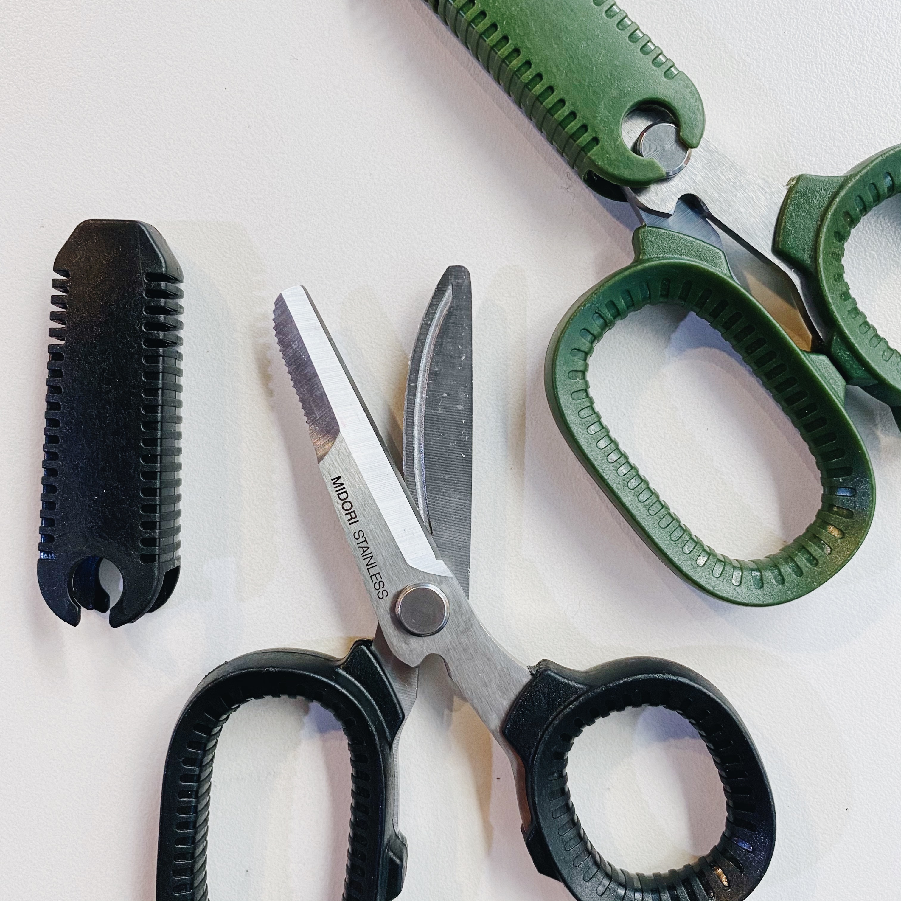 MIDORI 攜帶式多用途 機能小剪刀